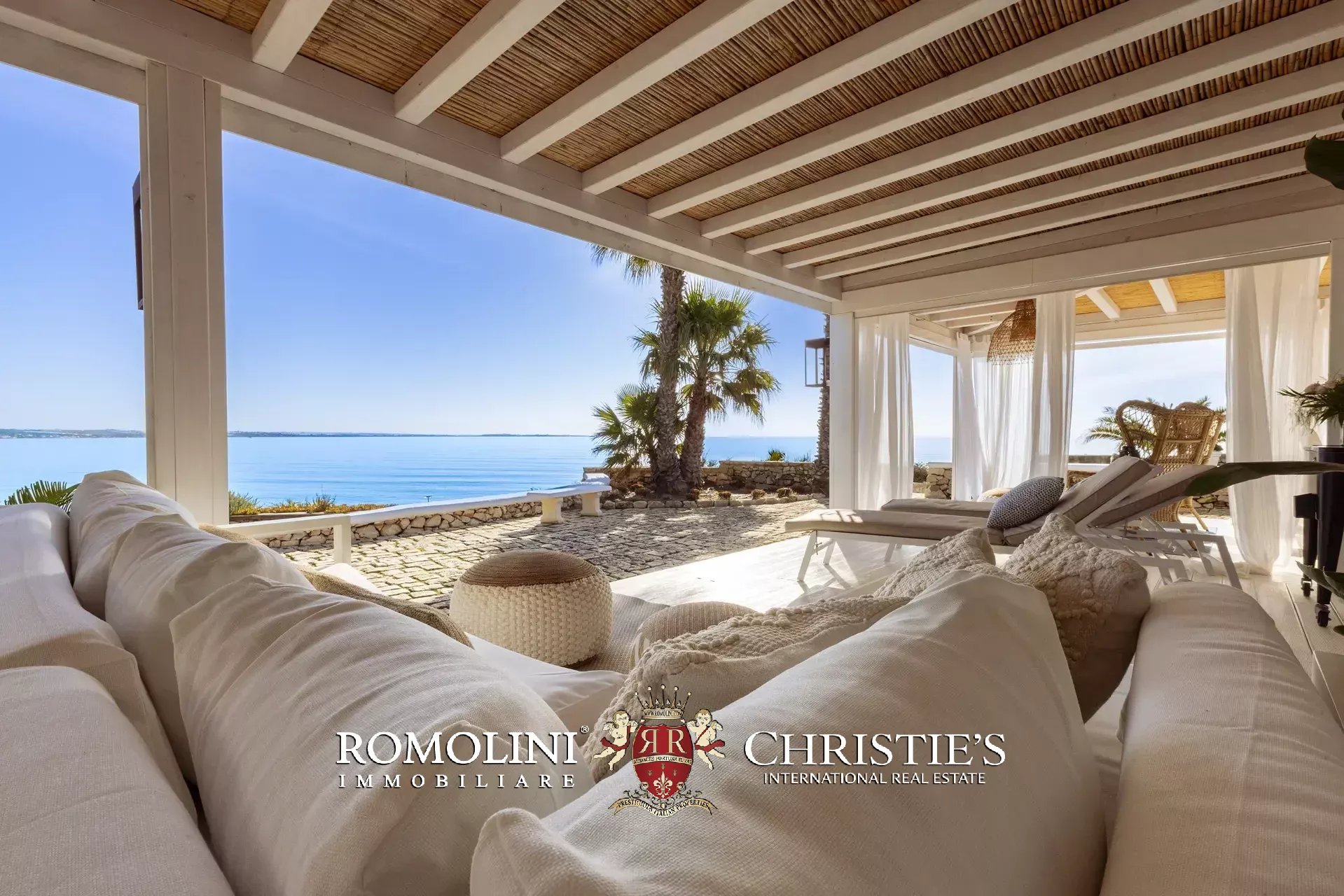 4 Bedroom Villa/Townhouse's Image 7
