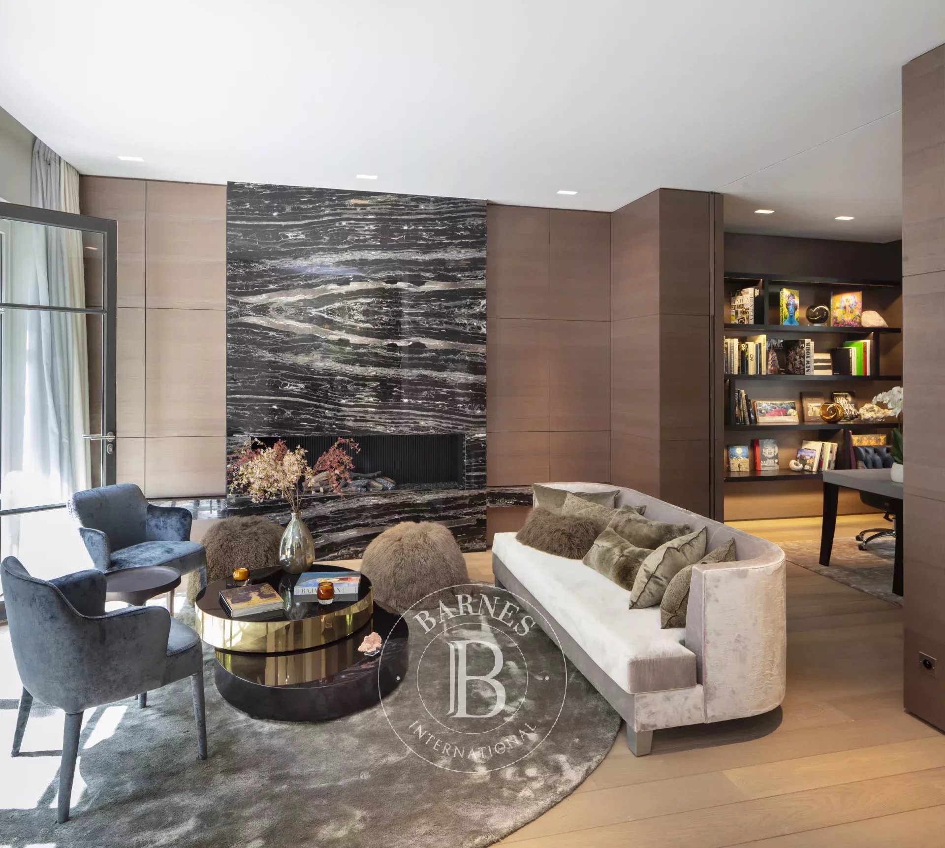 The BARNES rental department... - picture 3