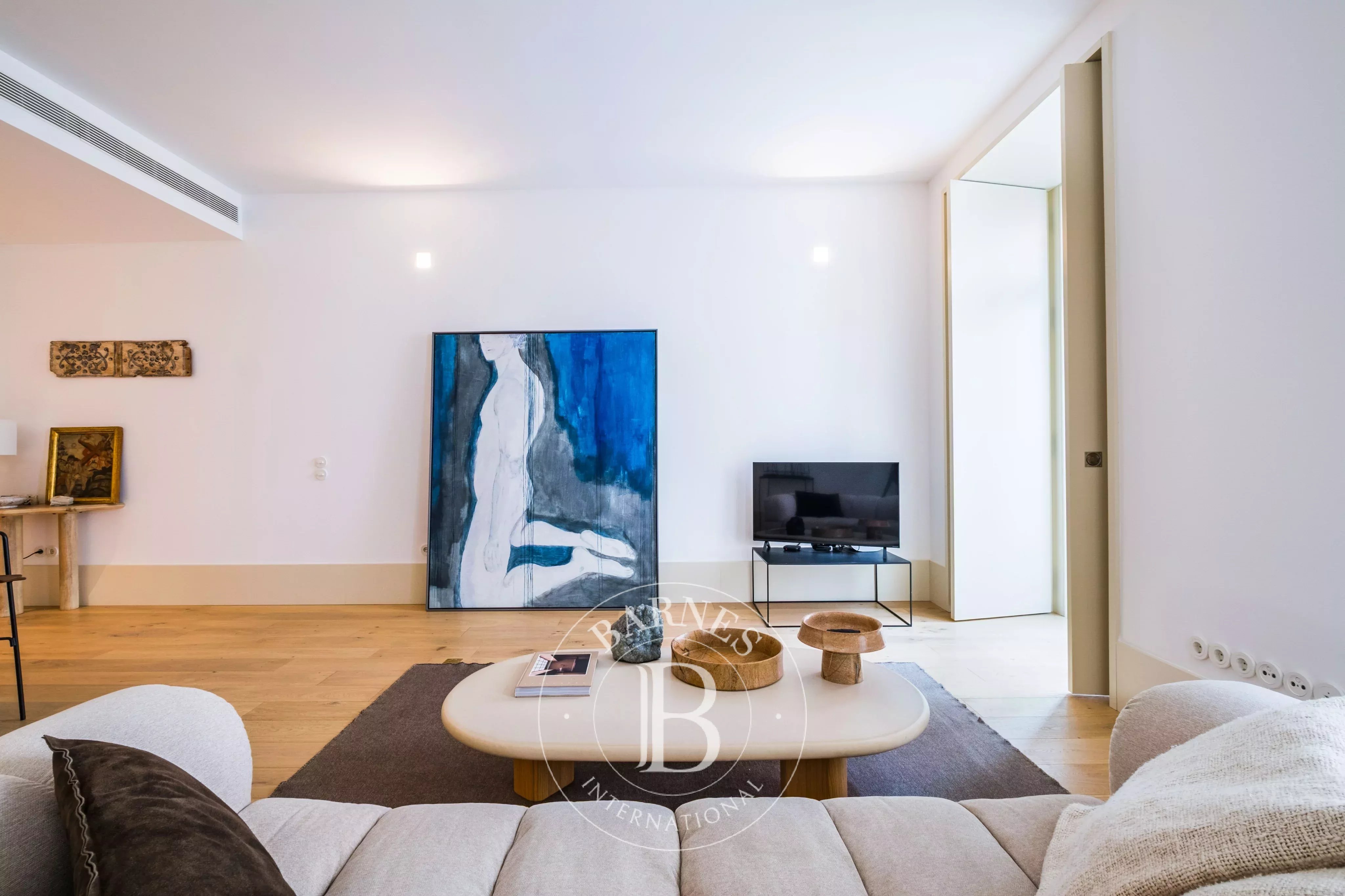 Emplacement, emplacement, emplacement