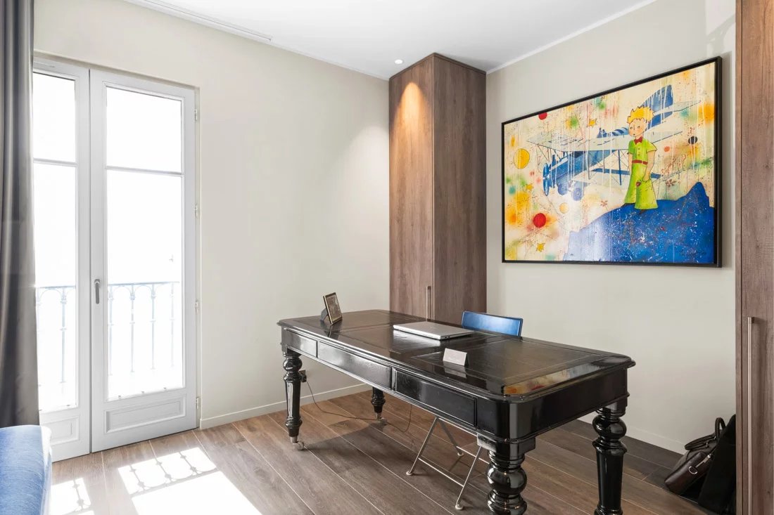  Image of Apartment - 2 Bedrooms for Sale in Alpes-Maritimes-Cannes-France, Image 7