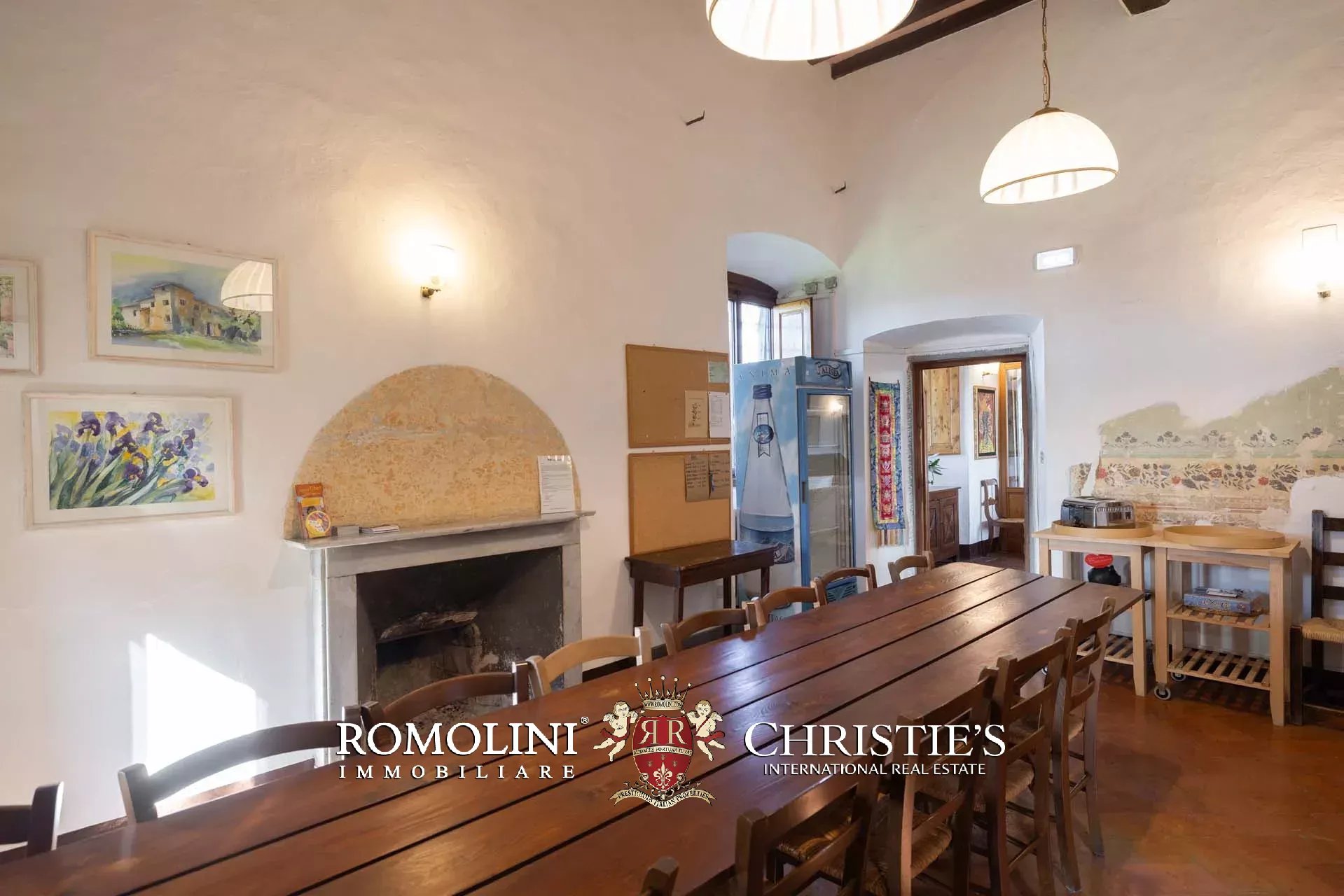 10 Bedroom Villa/Townhouse's Image 21