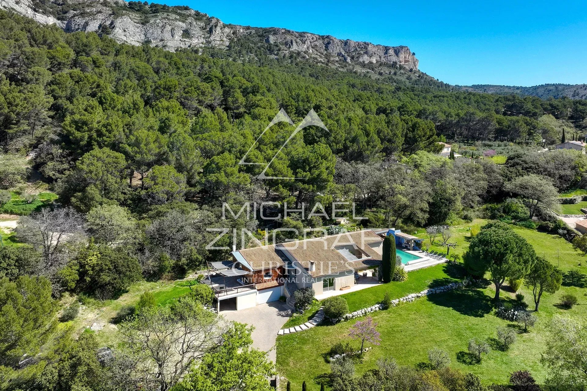4 Bedroom Villa/Townhouse's Image 17