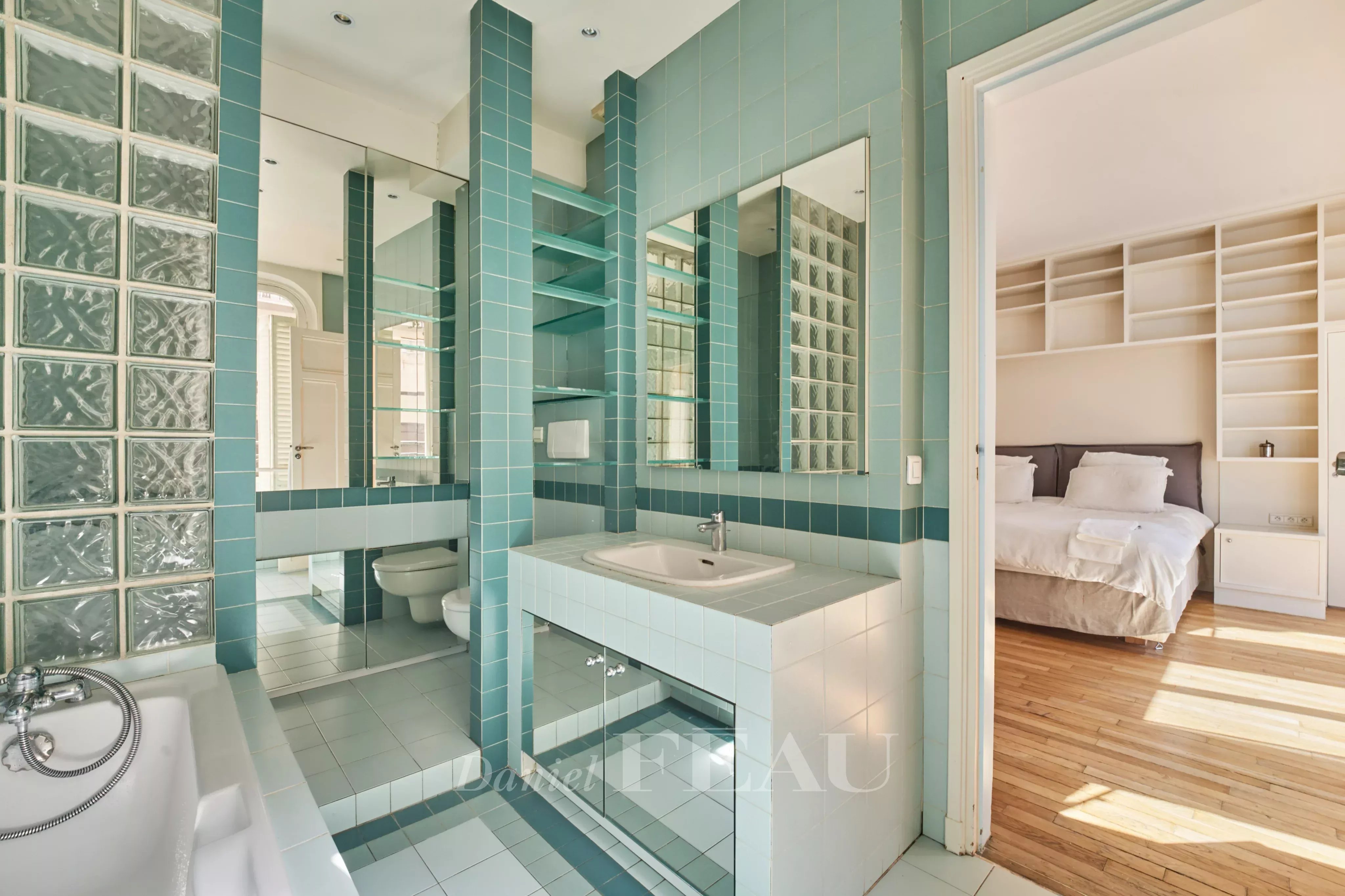 Sale Apartment Paris 7th
