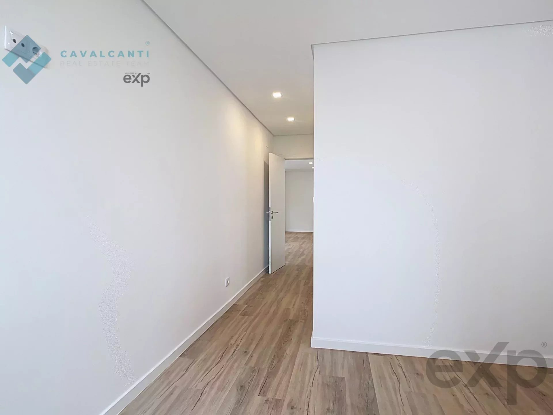 4 bedroom apartment in Alfragide Towers - Ready to move into 86367300 image 24