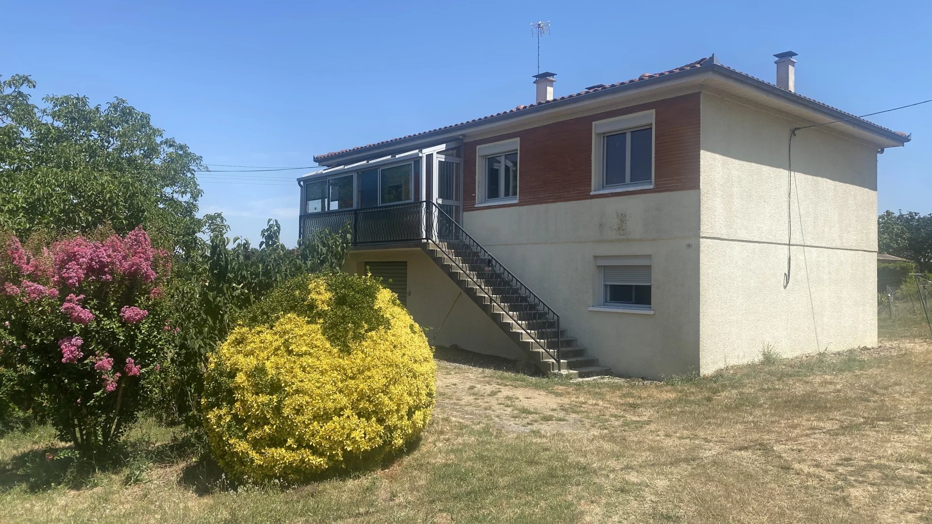 MAISON T4 AVEC 7450 m² DE TERRAIN AGRICOLEAVEC POTENTIEL