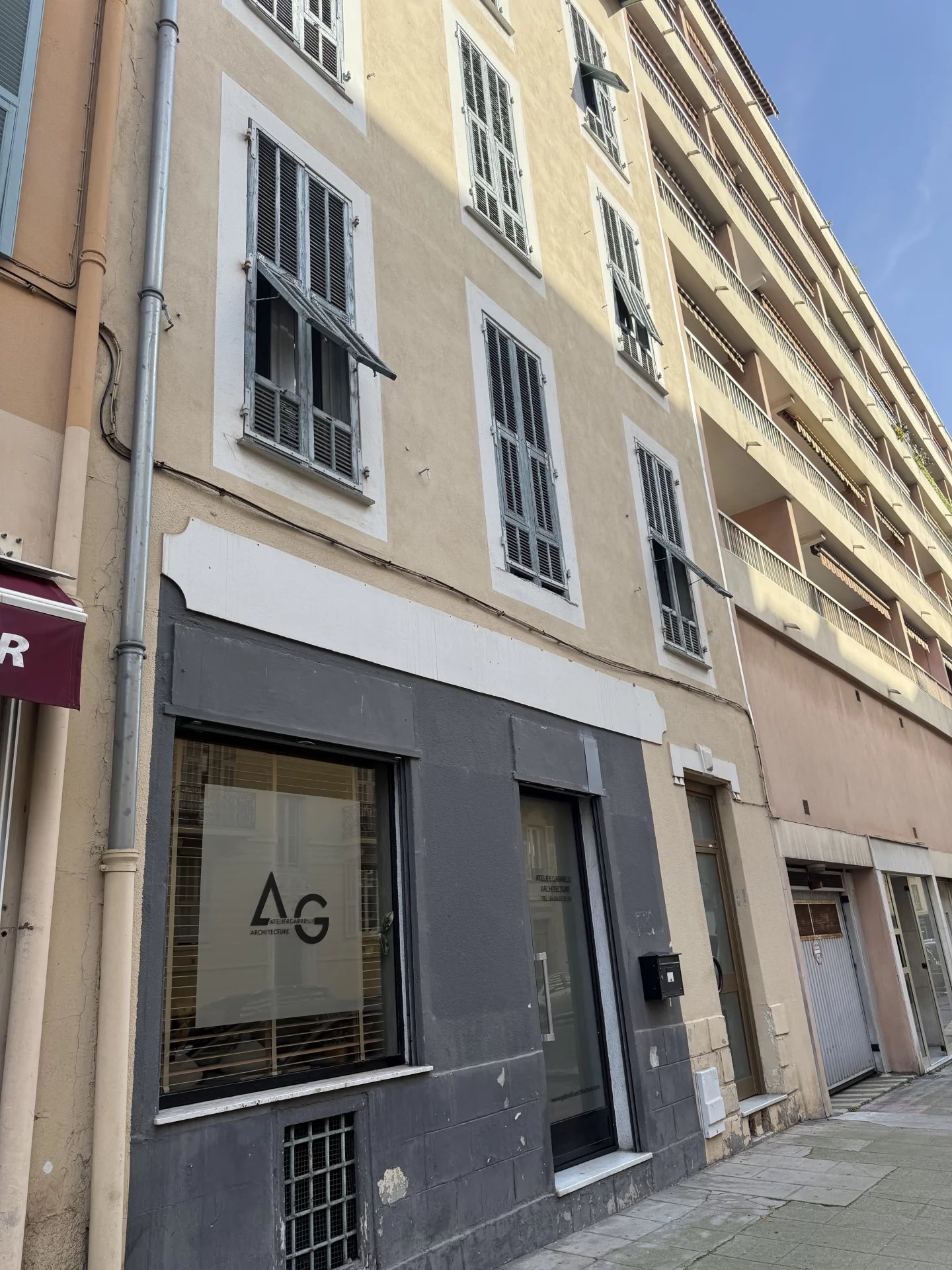 Agence immobilière de 