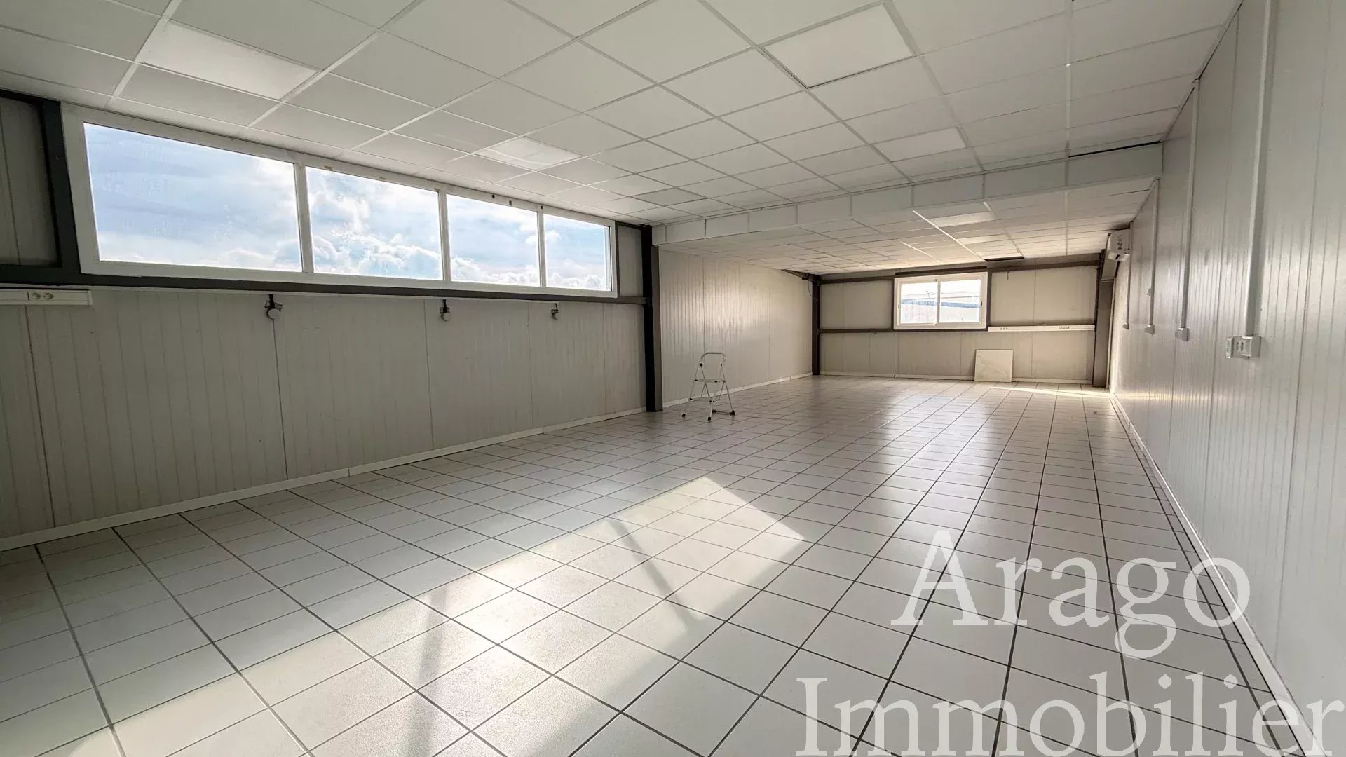 HANGAR A VENDRE RIVESALTES