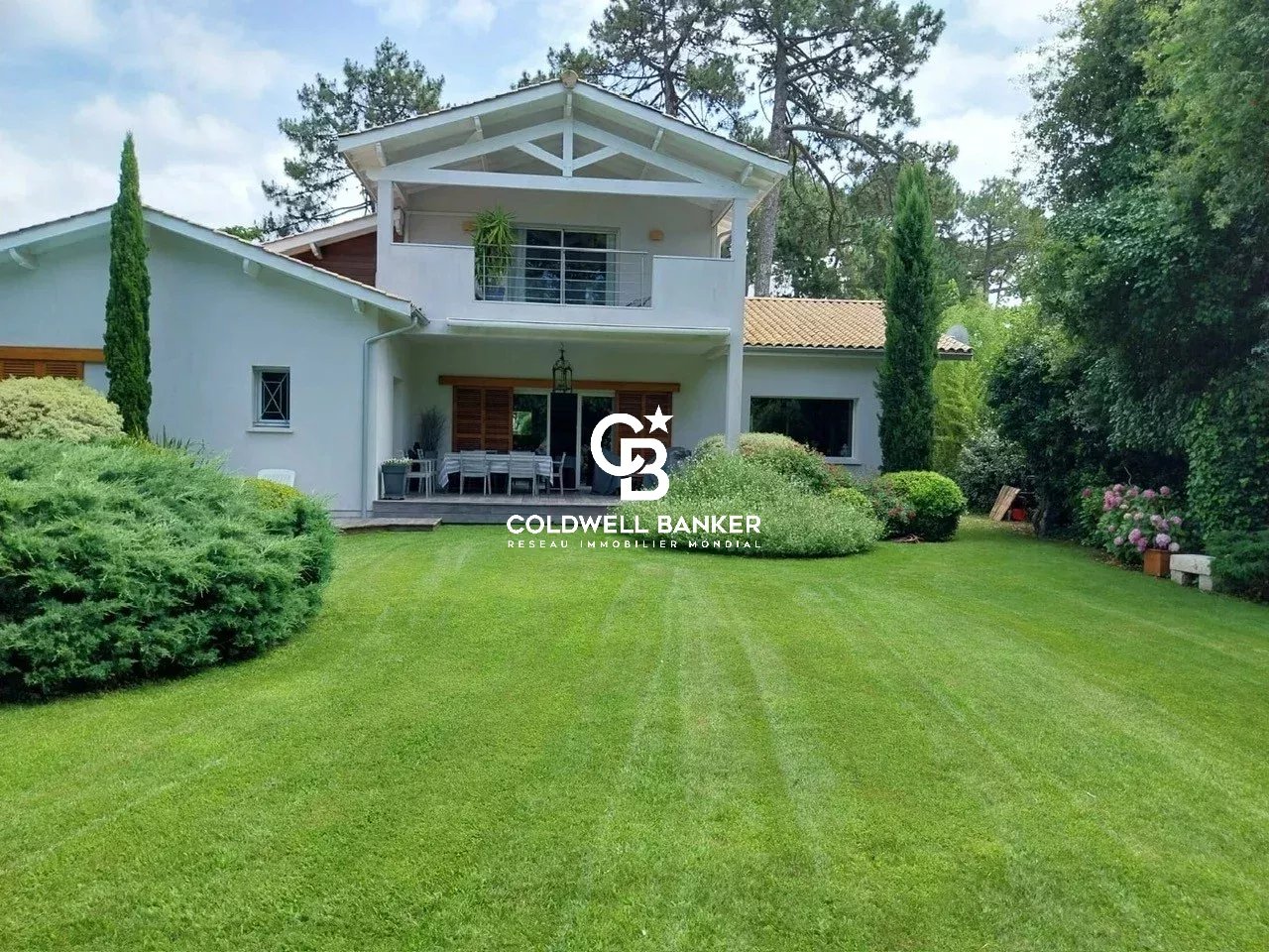 Agence immobilière de Silver Coast Int. Realty