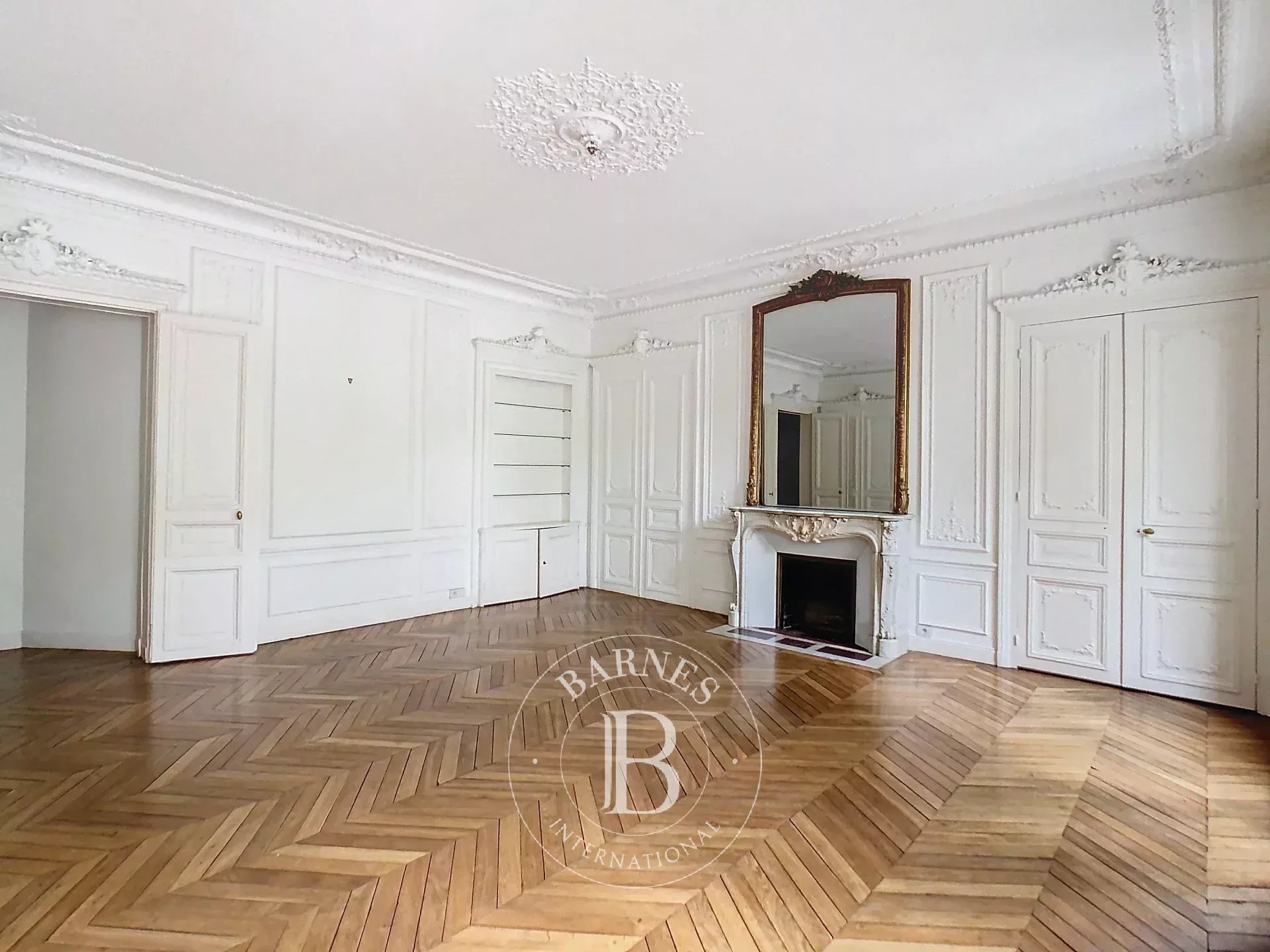 Daire Paris 8ème - picture 4