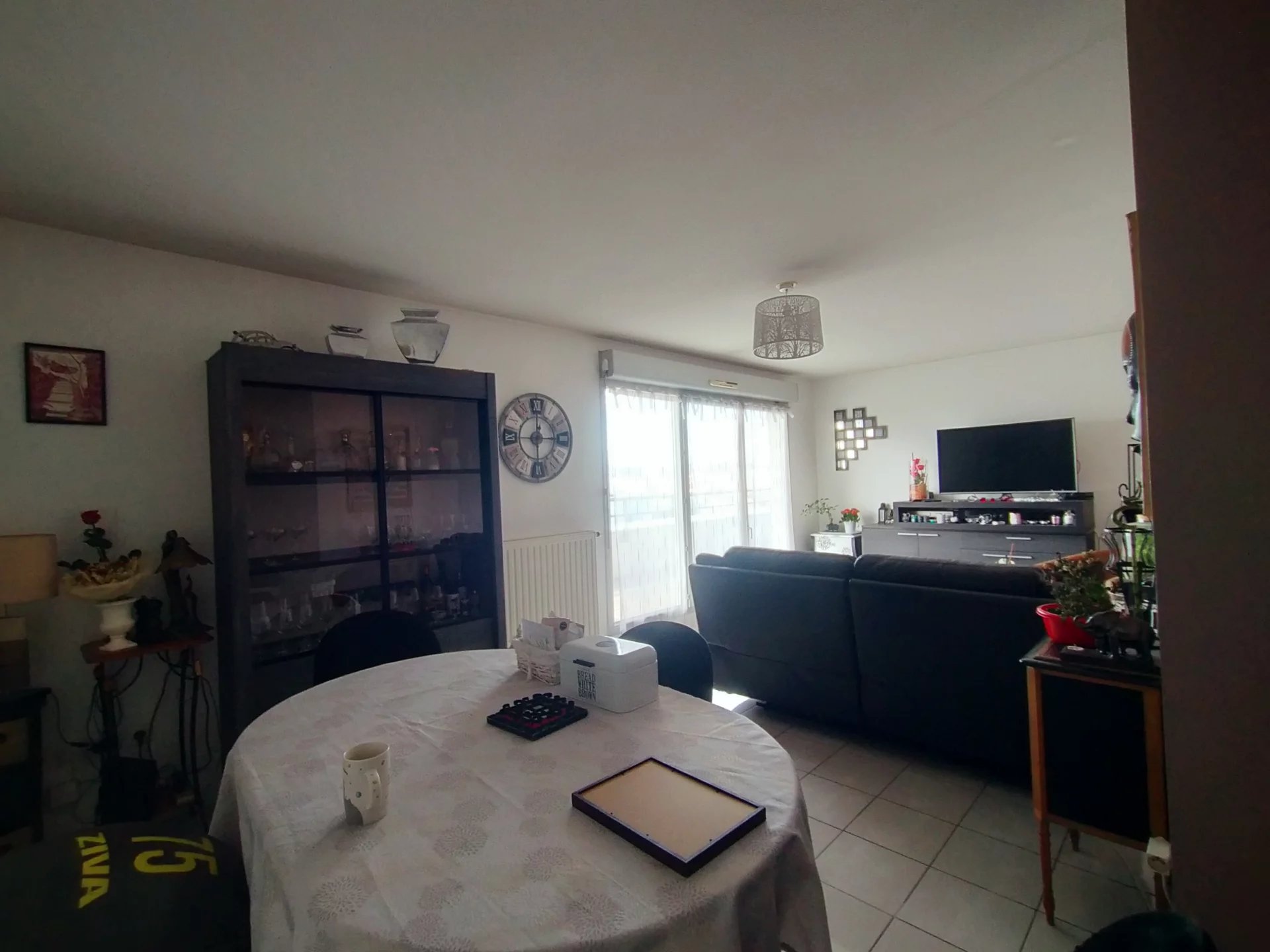 483223 Location Lyon 8ème