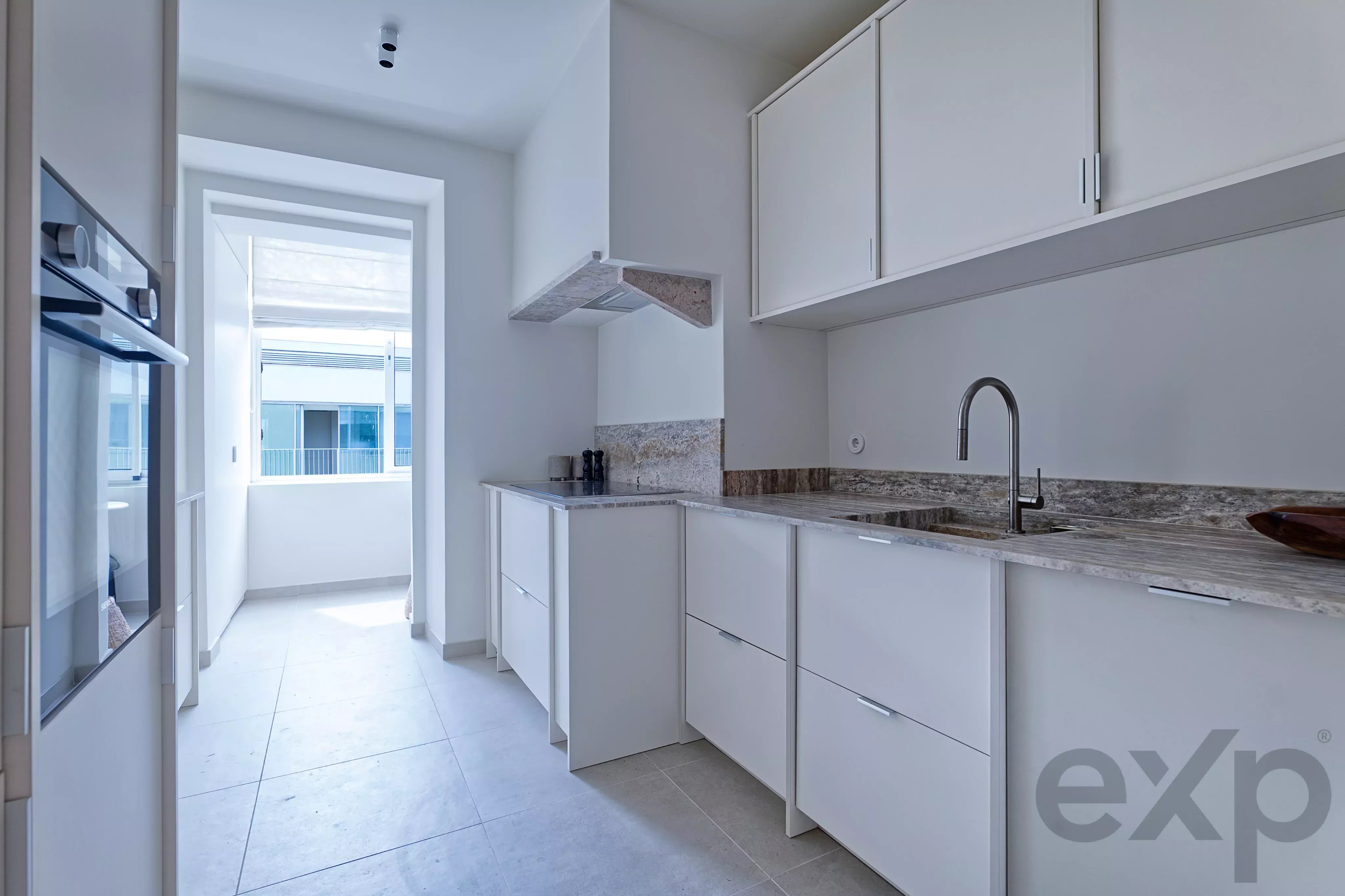 3-bedroom apartment in Lapa with river view 87110793 image 28