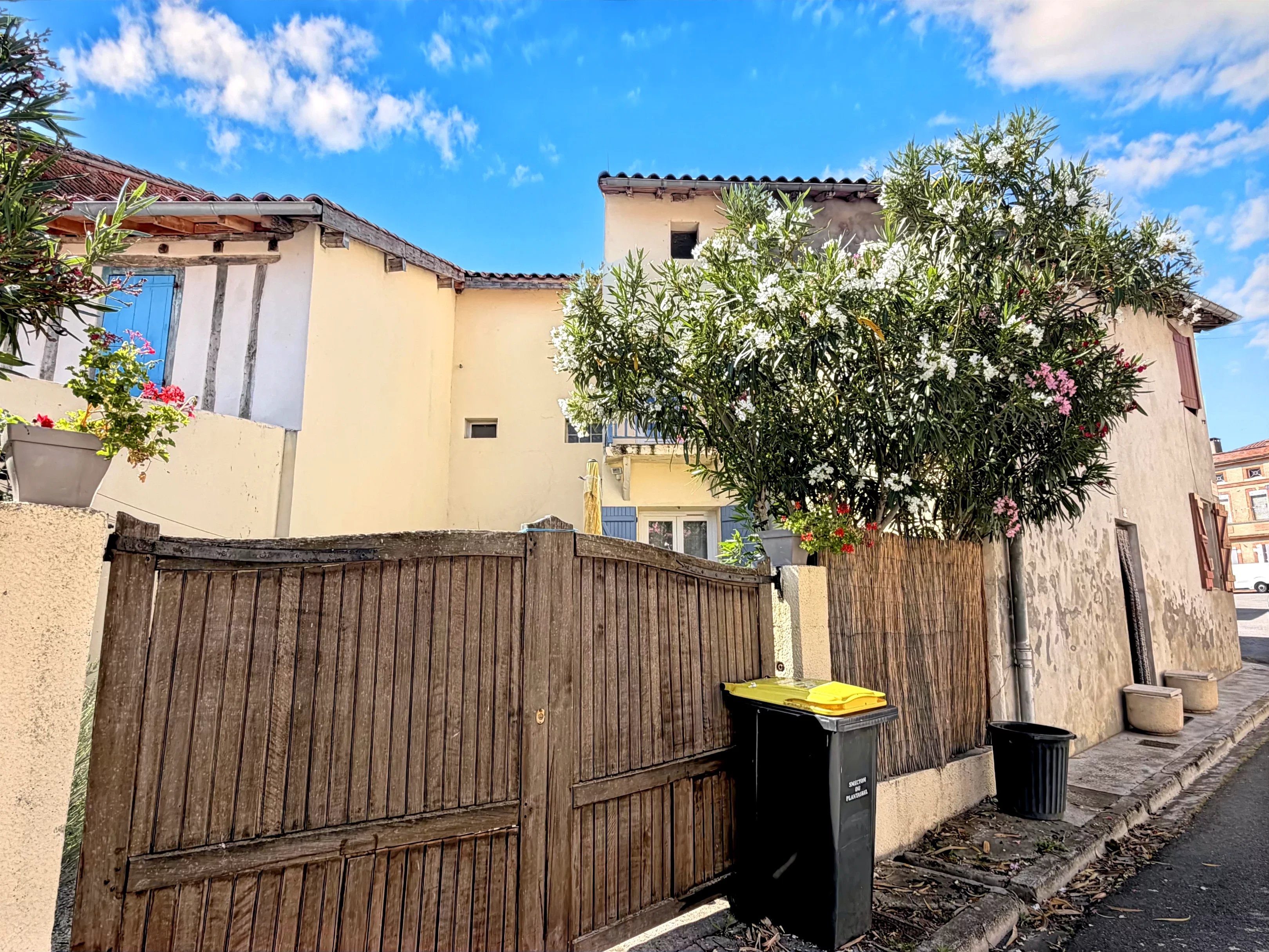 Village house for sale Lézat-sur-Lèze, Ariège
