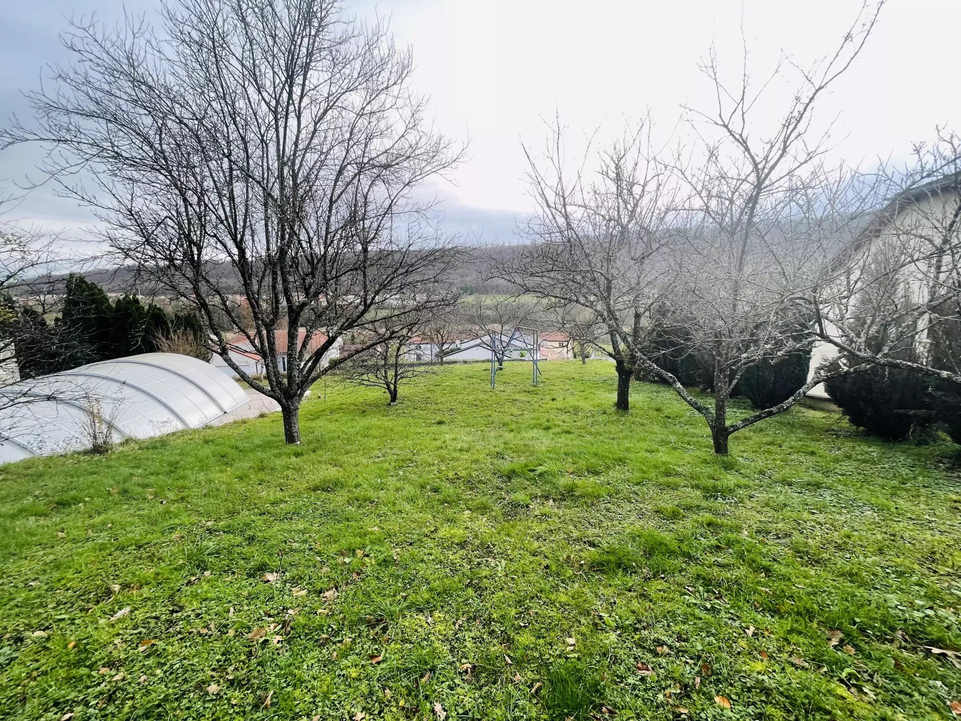 Achat Terrain T1 à Champigneulles (54250) - 990m²