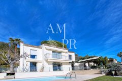 Luxury Villa Cannes: Panoramic Sea View Family Estate in Californie — photo 3 of 7