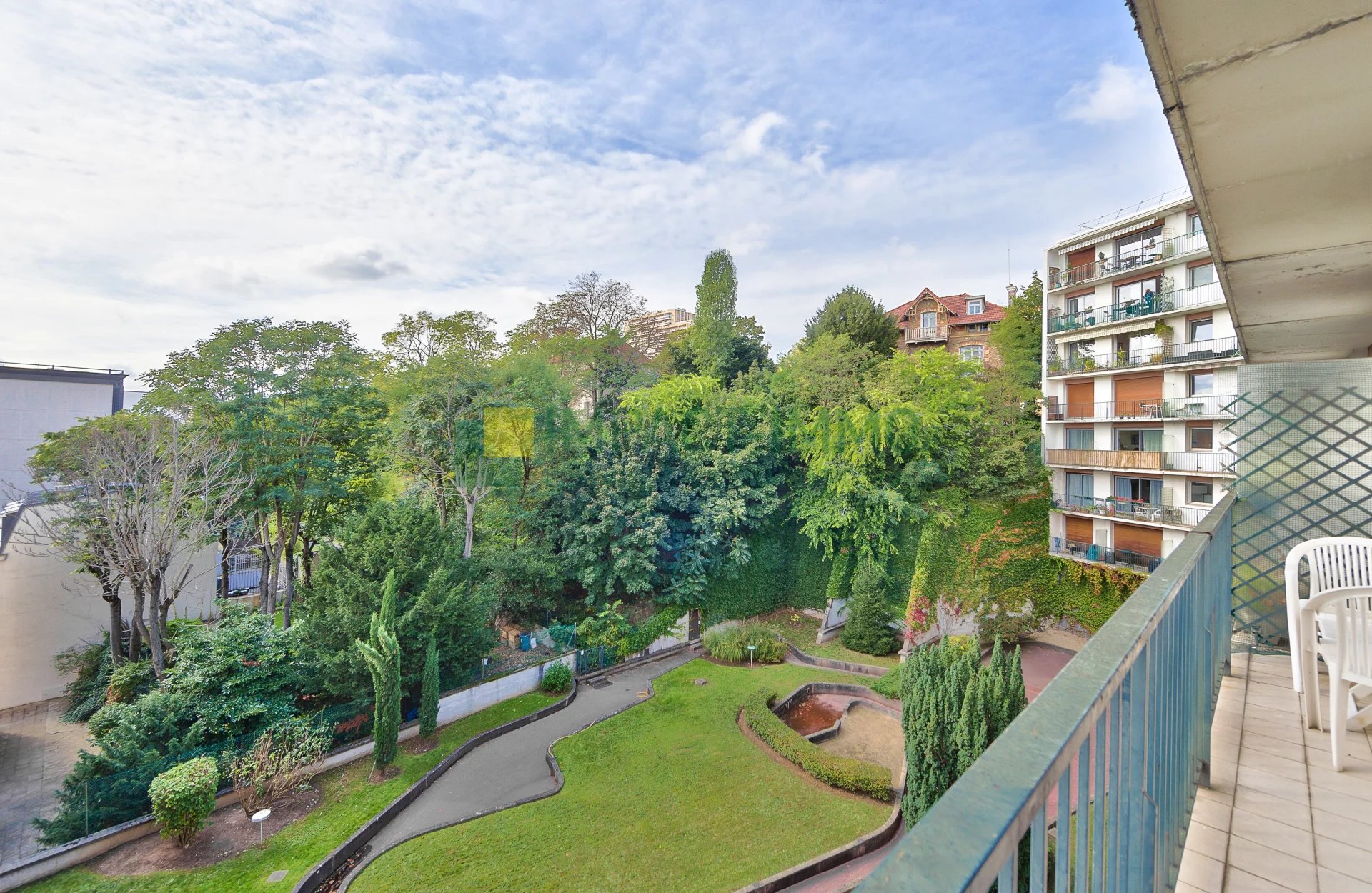 NOUVEAUTÉ : 2P CENTRE GARE BALCON SOLEIL