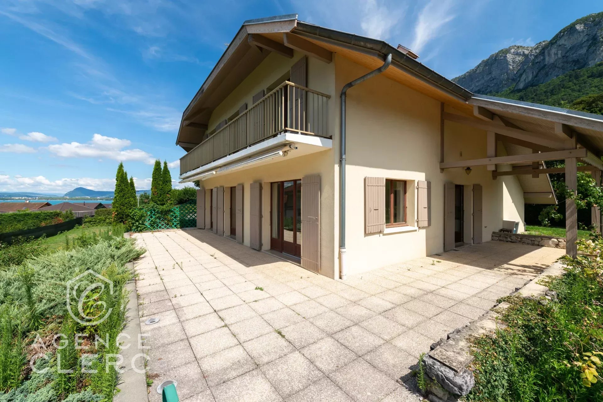 4 Bedroom Villa/Townhouse's Image 10