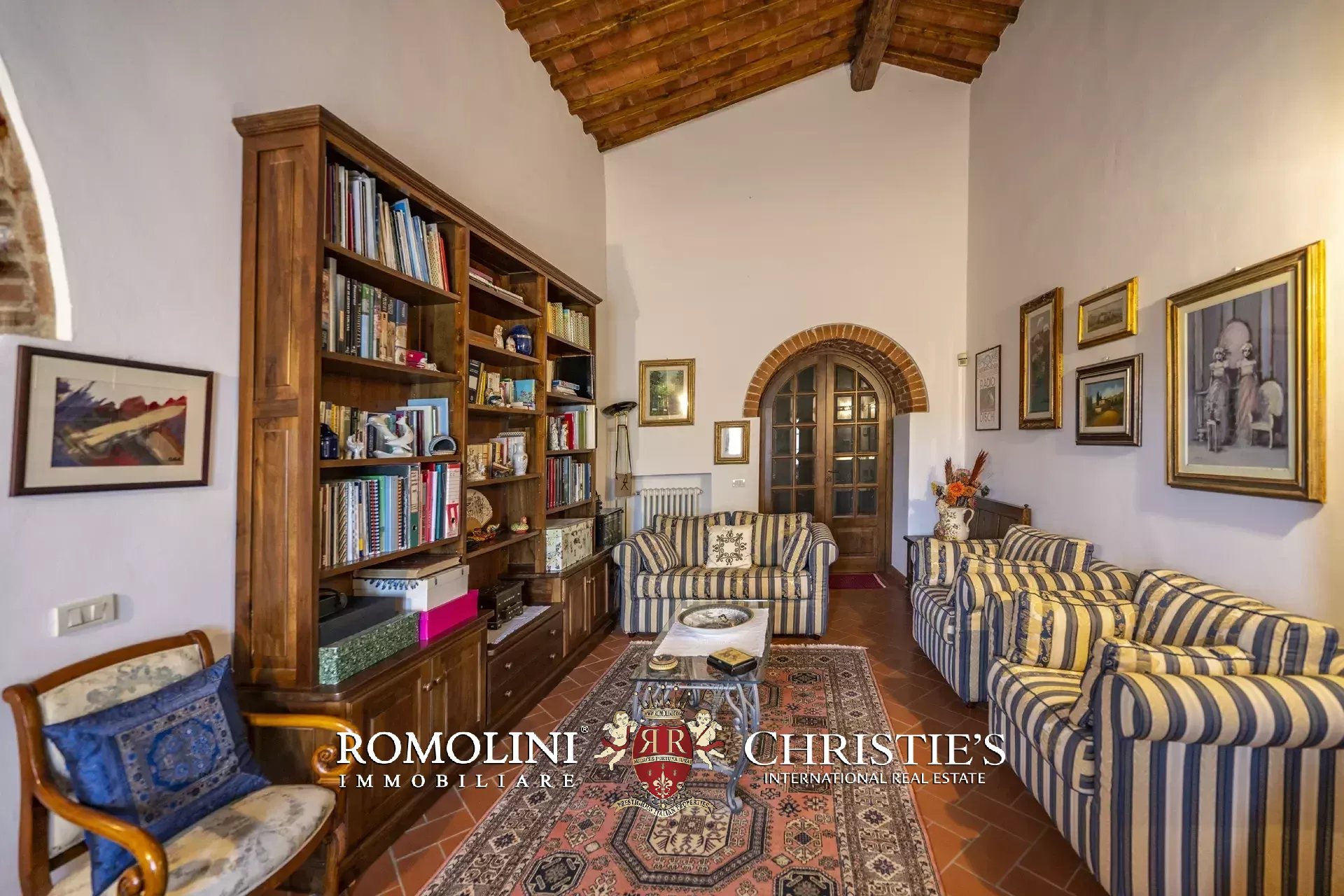 4 Bedroom Villa/Townhouse's Image 39