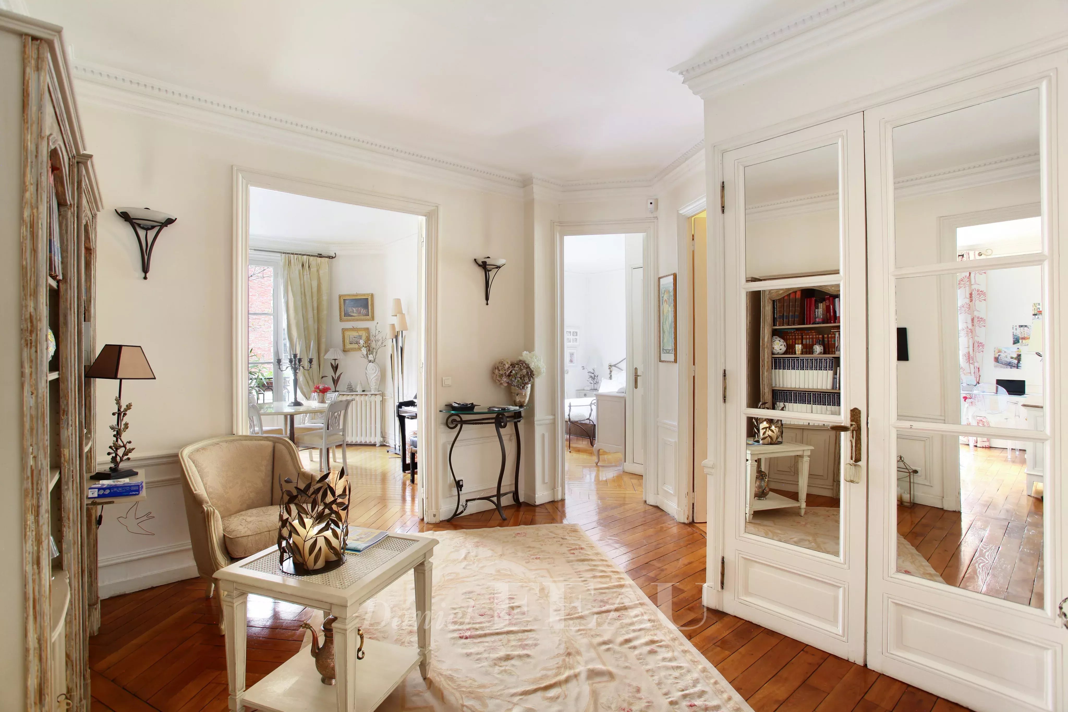 Entrance gallery