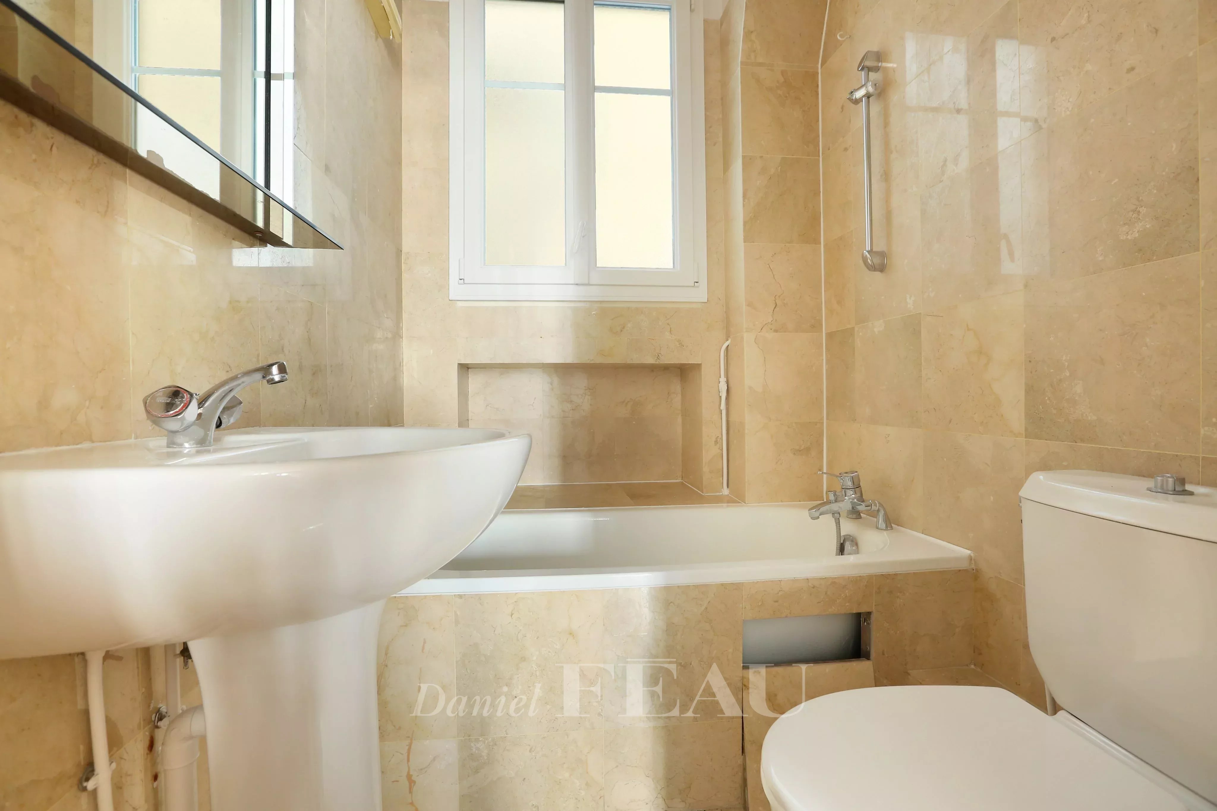 Rental Studio Paris 16th