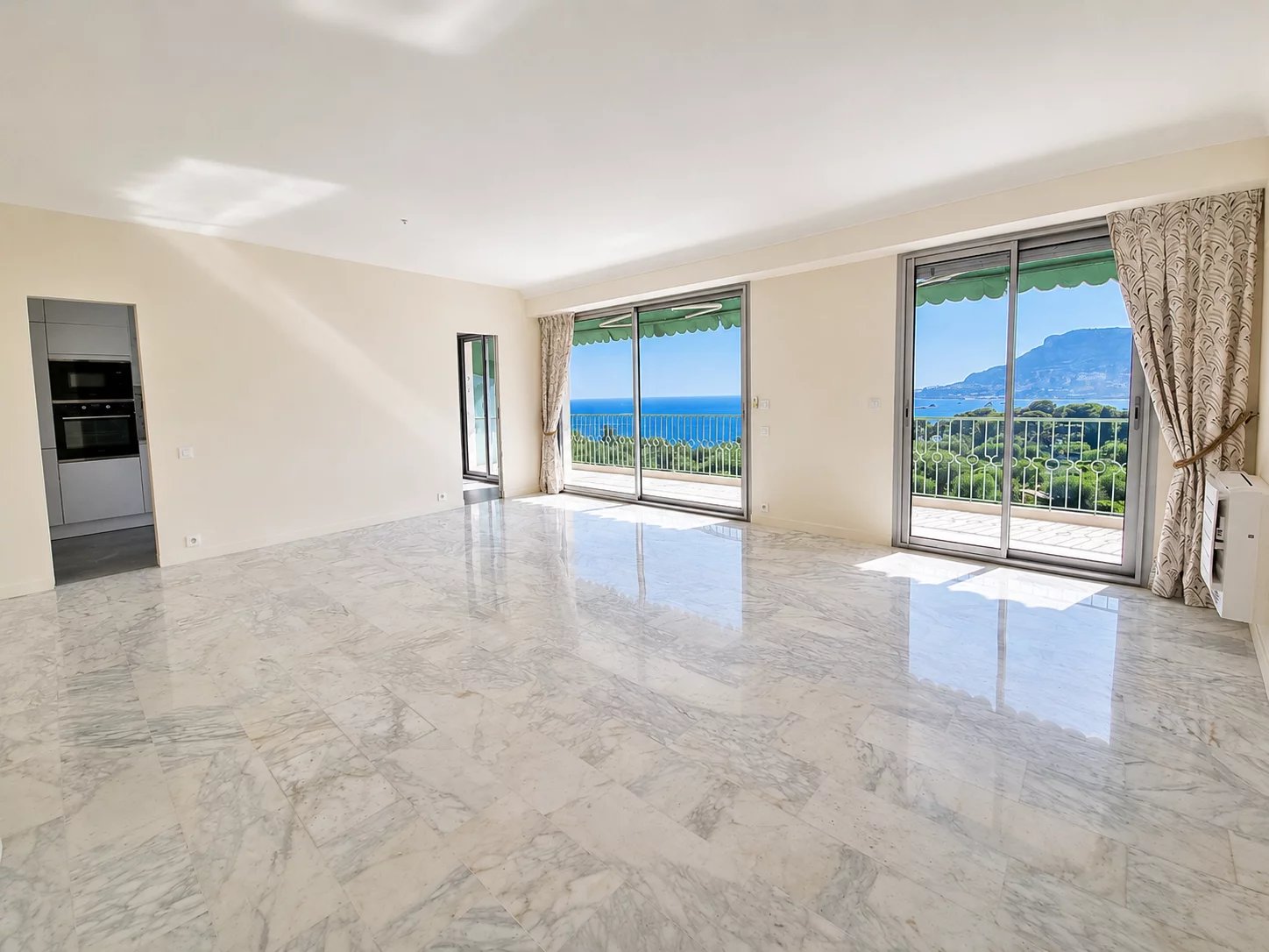 Appartement 4 pièces 126 m² · à Roquebrune-Cap-Martin · 126 m² · 2 200 000 €