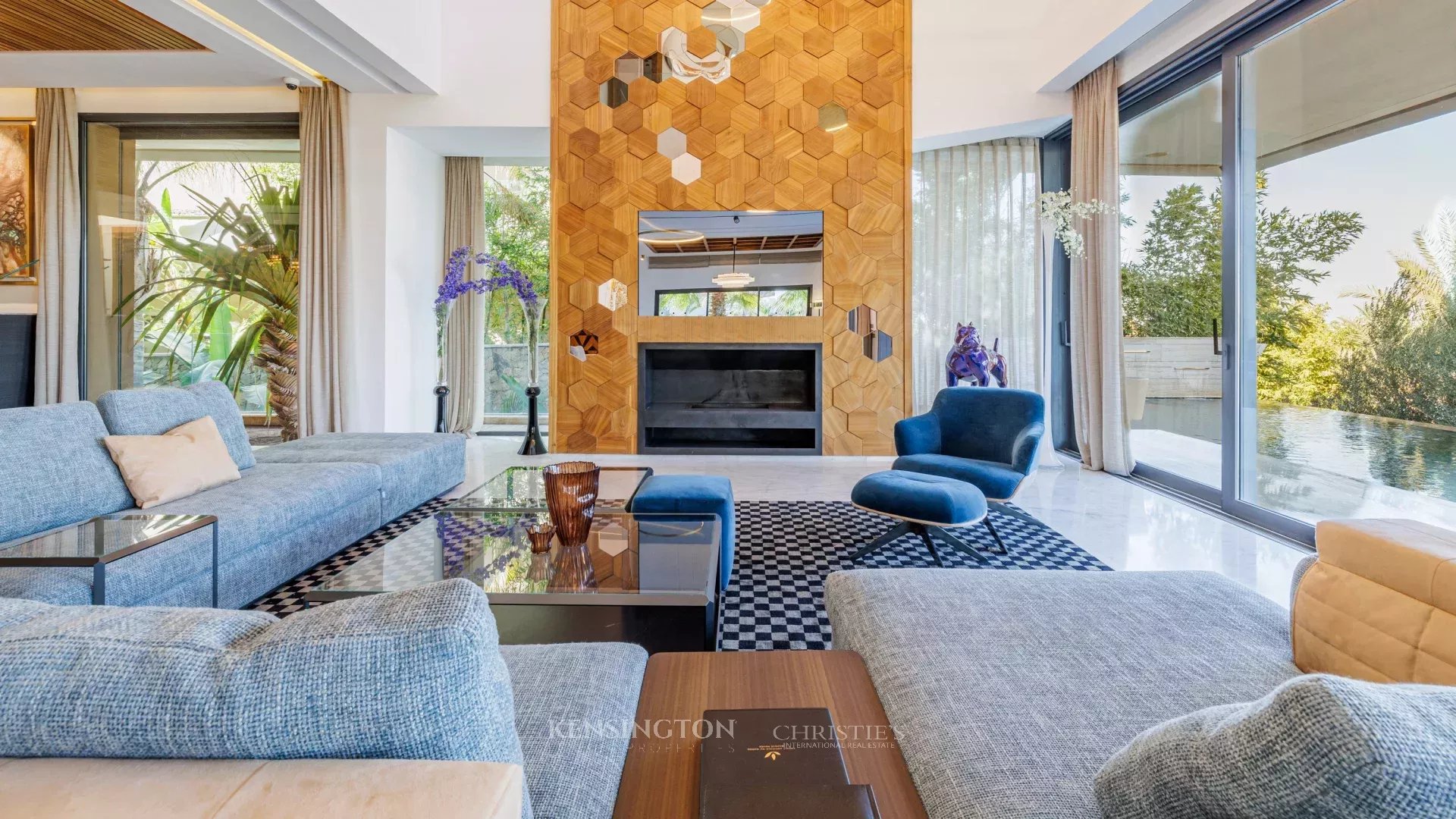 5 Bedroom Villa/Townhouse's Image 10