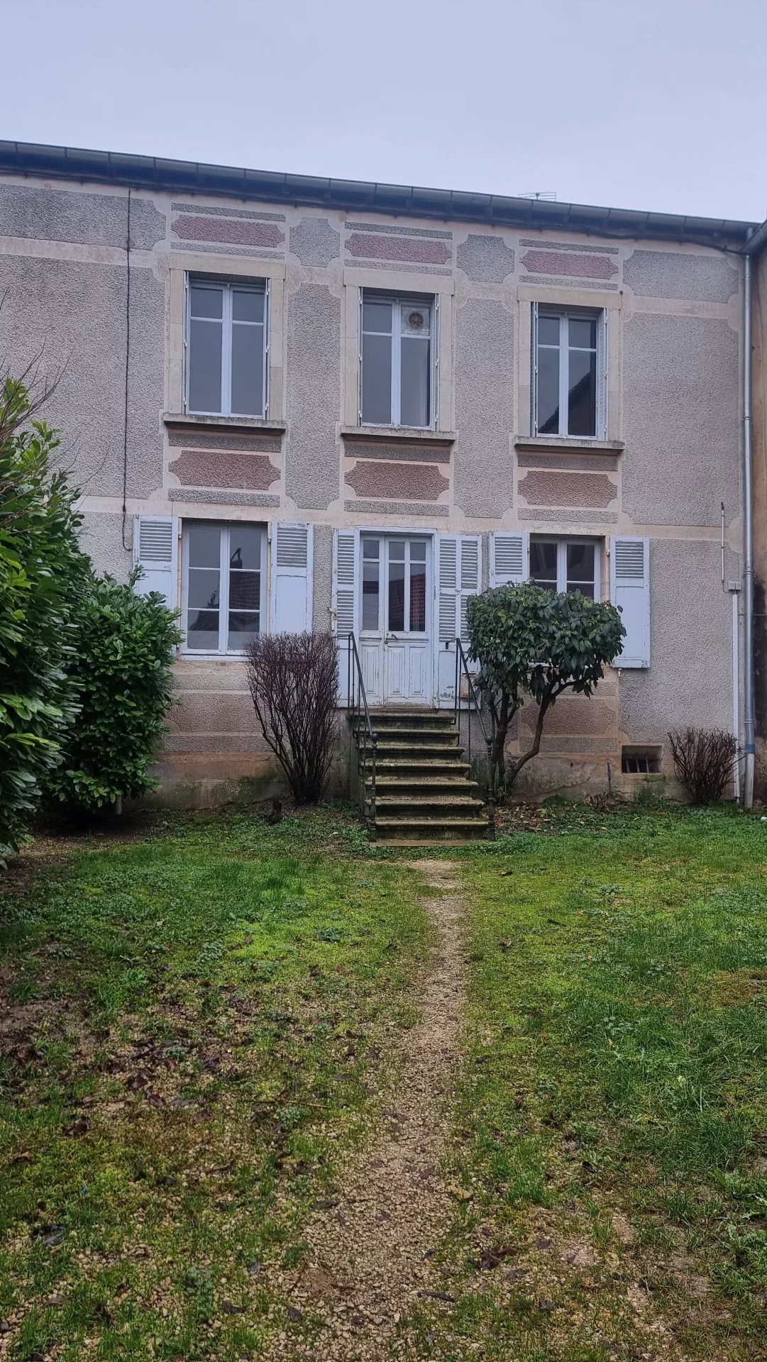 Location Appartement Til-Châtel