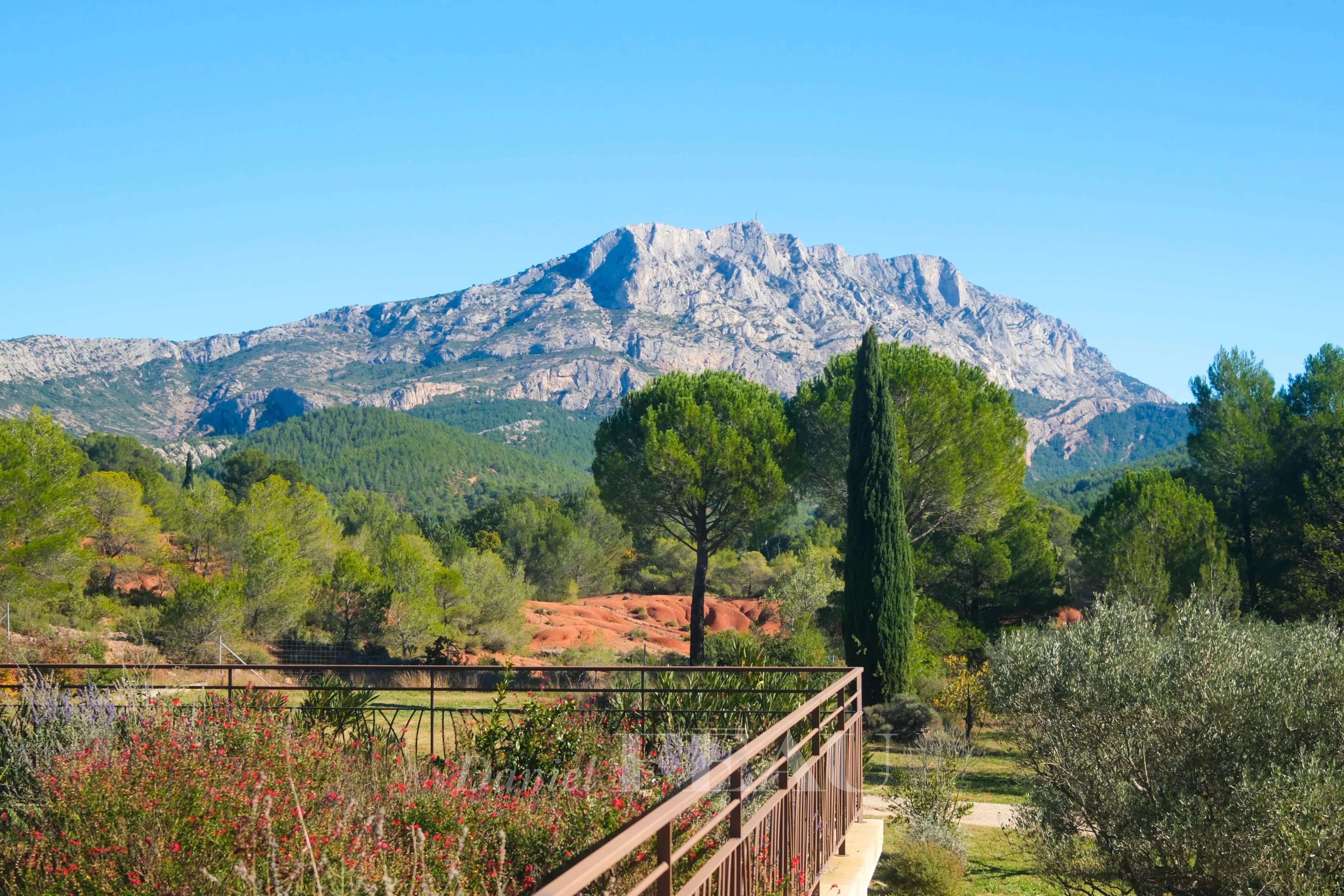 Aix en Provence Le Tholonet - Exceptionnelle vue Sainte Victoire