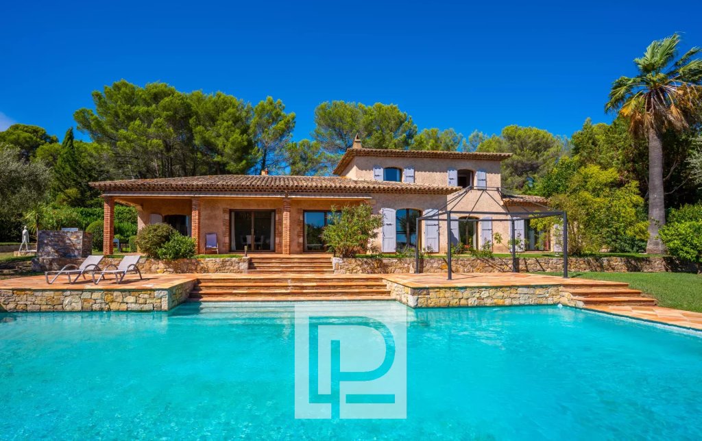 Villa for sale in Mouans-sartoux — Vast charming property Mouans-sartoux
