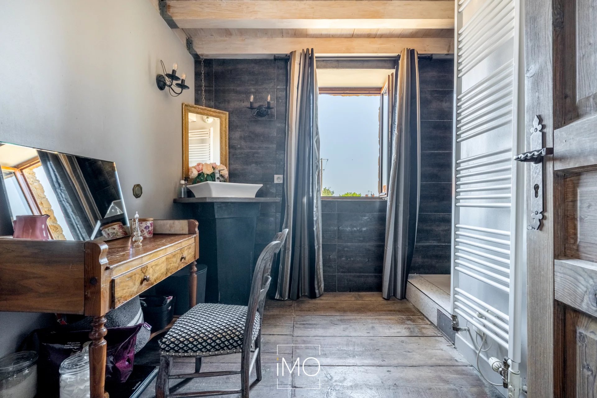 Maison familiale de 255 m² à Chasselay
