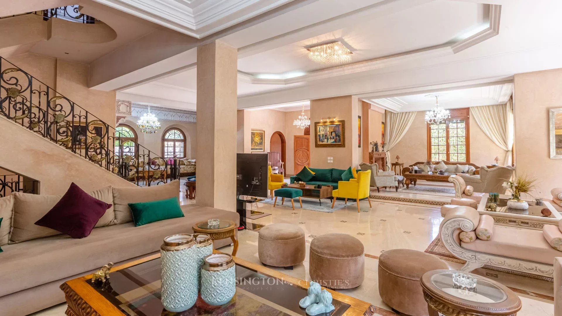 4 Bedroom Villa/Townhouse's Image 8