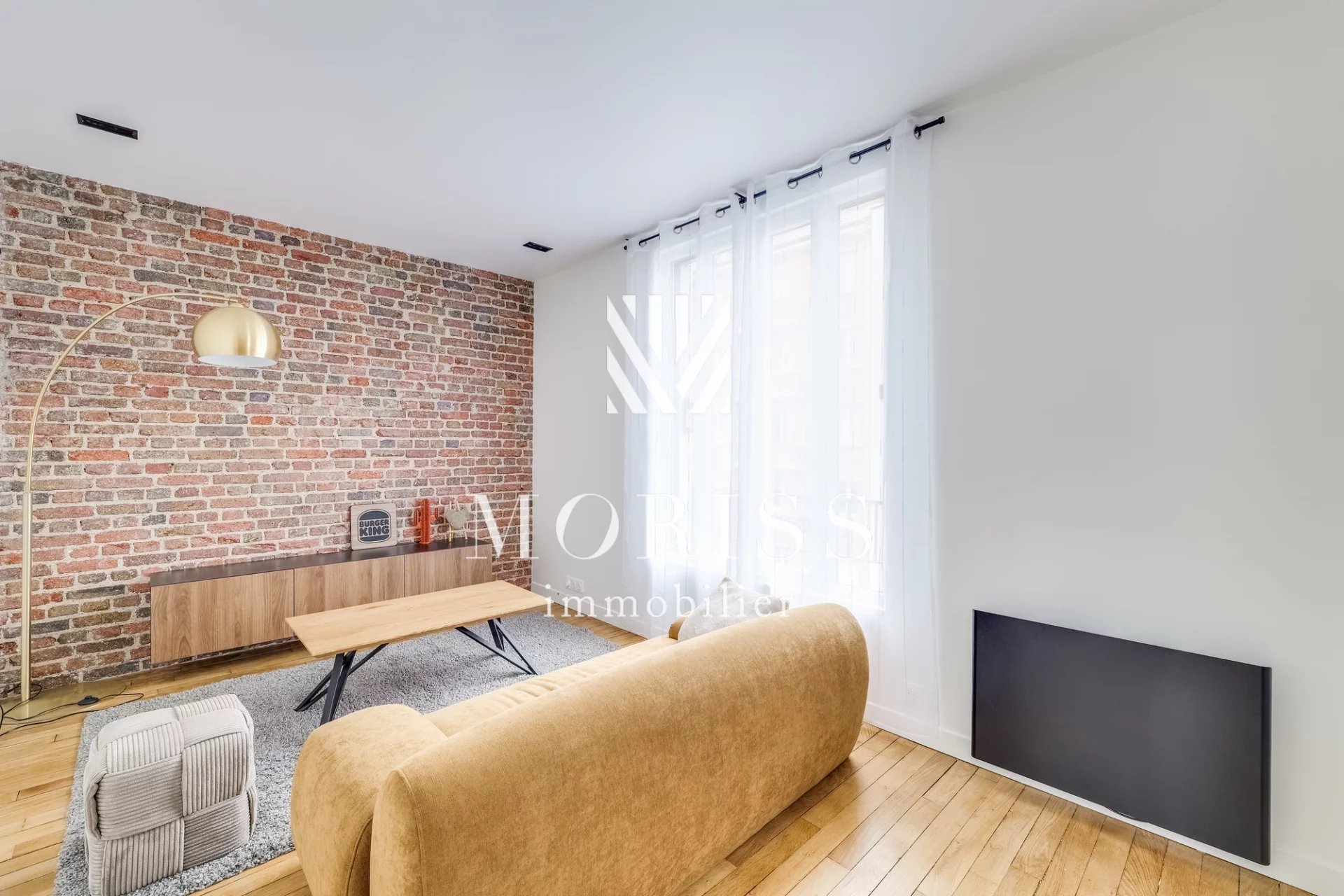 Appartement 46m2, avec balcon / Rue Anselme / Ligne 13 & Ligne 1 - Image Array