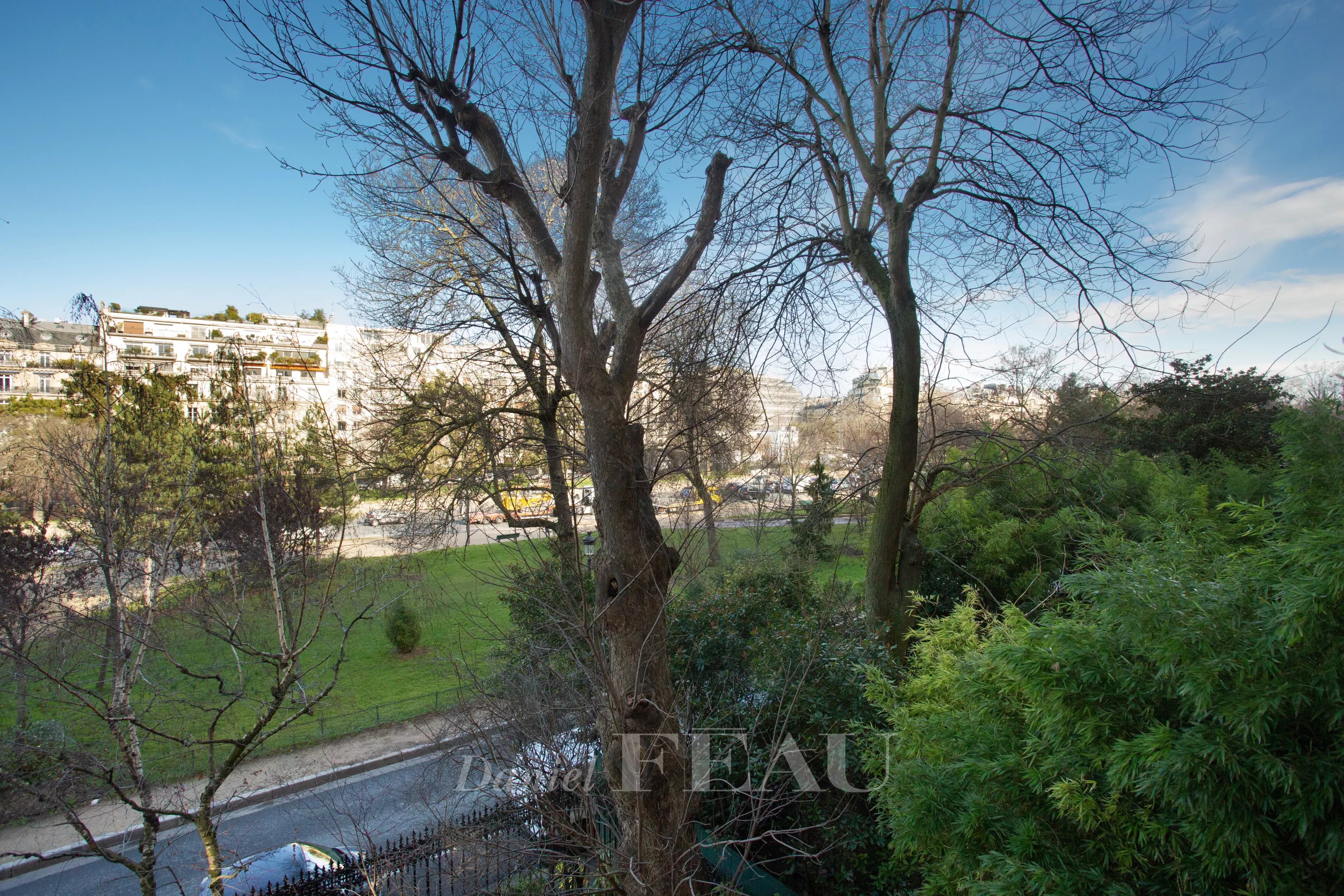 Sale Apartment Paris 16th