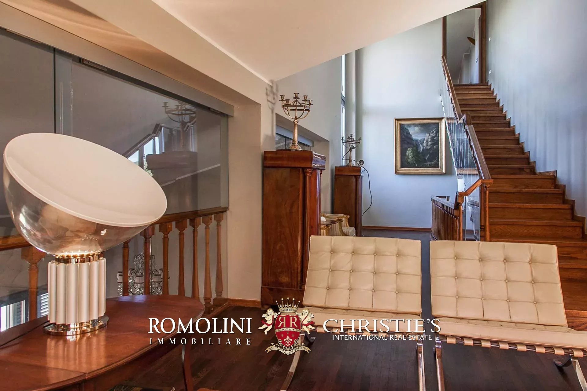 5 Bedroom Villa/Townhouse's Image 46