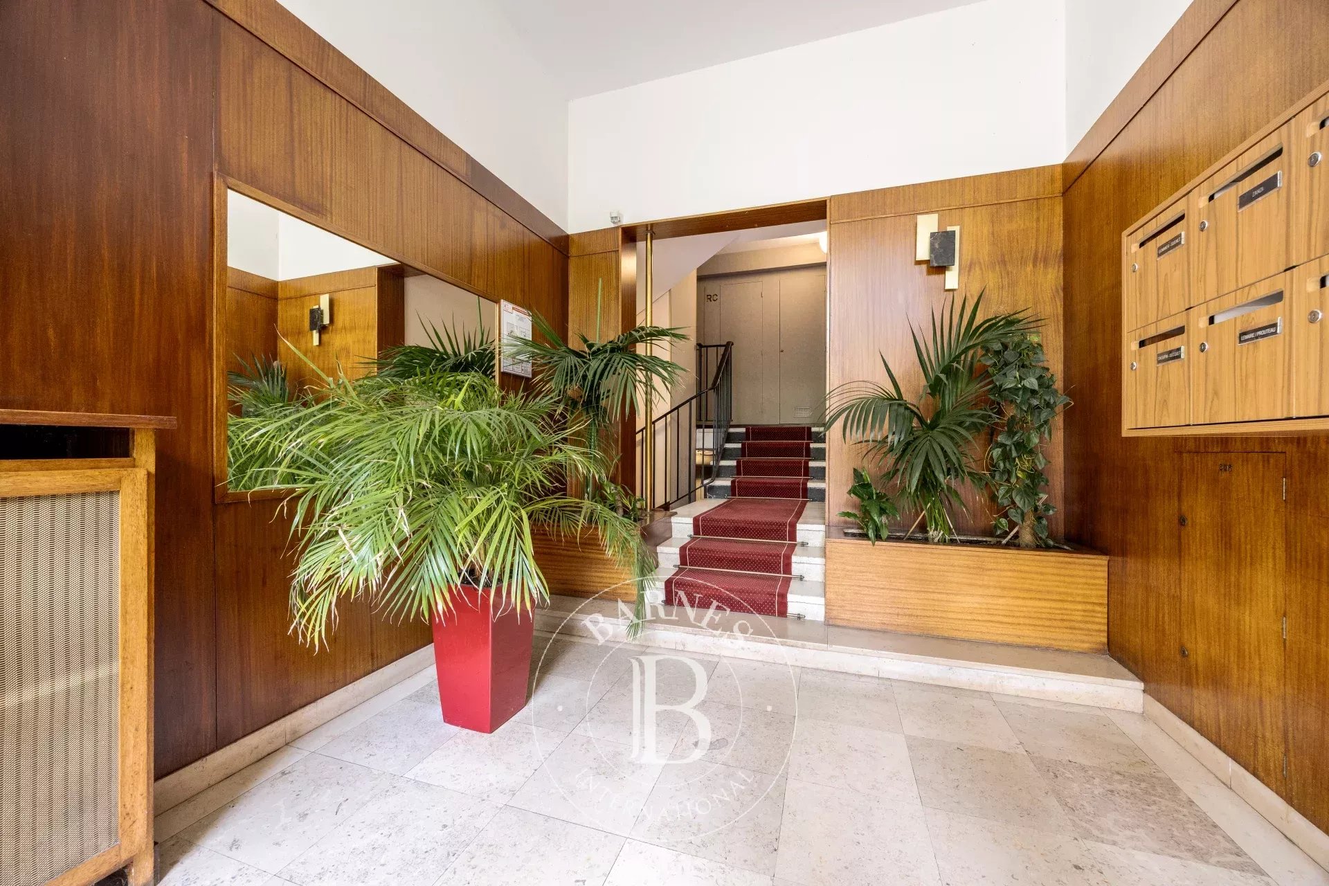Saint-Cloud  - Apartment 3 Bedrooms - picture 11