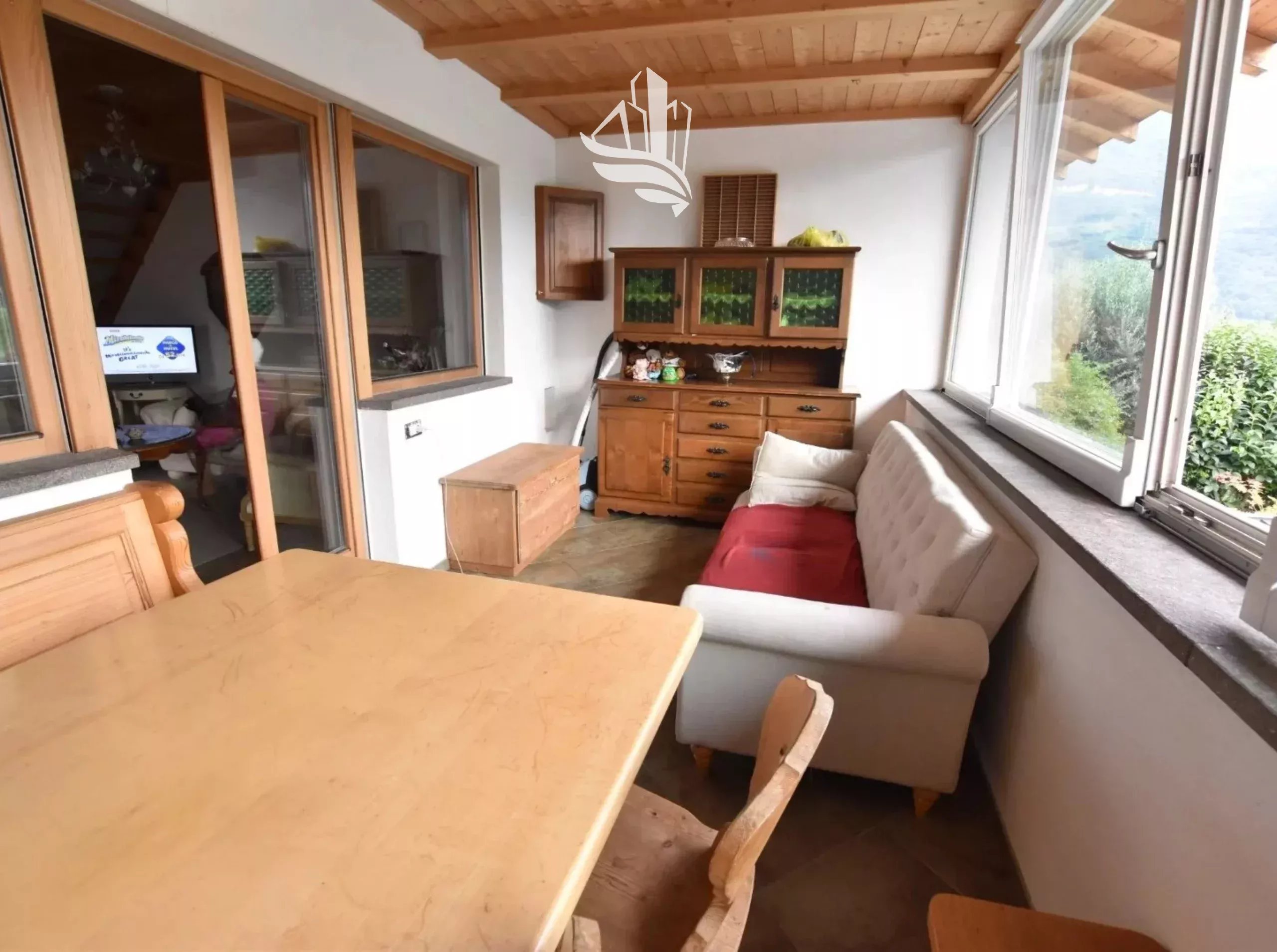 Zwei Wohnungen im Grünen