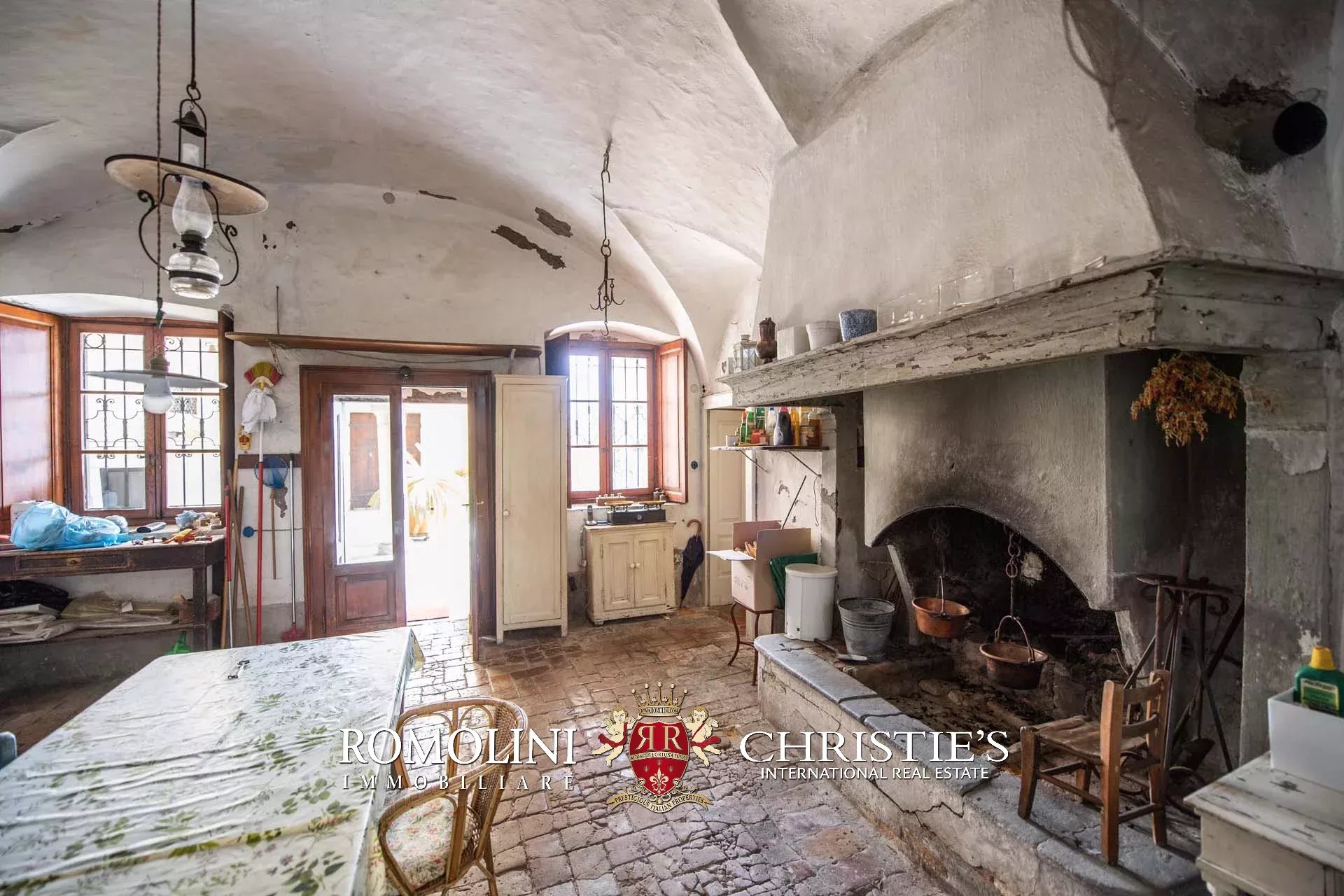 9 Bedroom Villa/Townhouse's Image 77