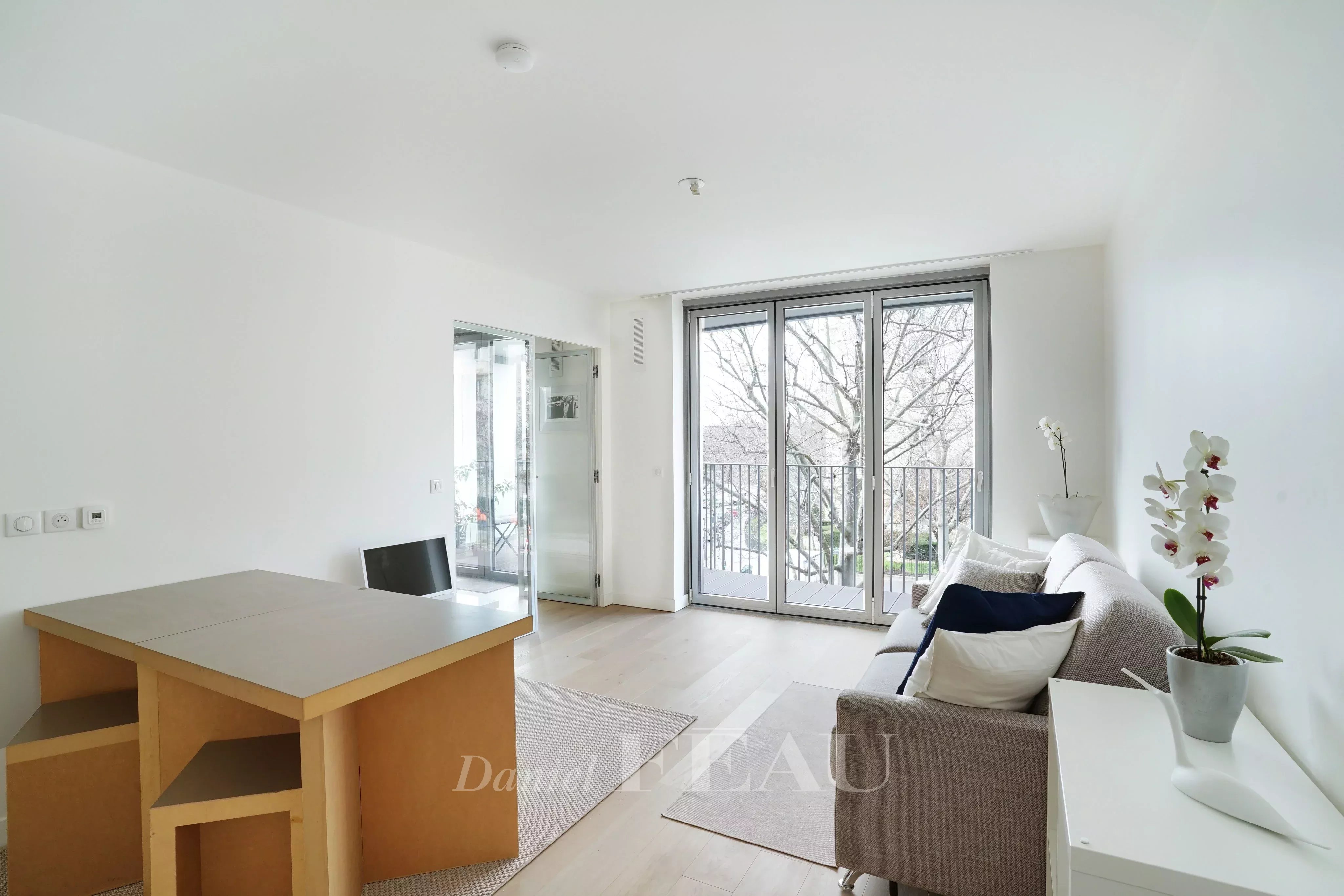 Study Wooden floor