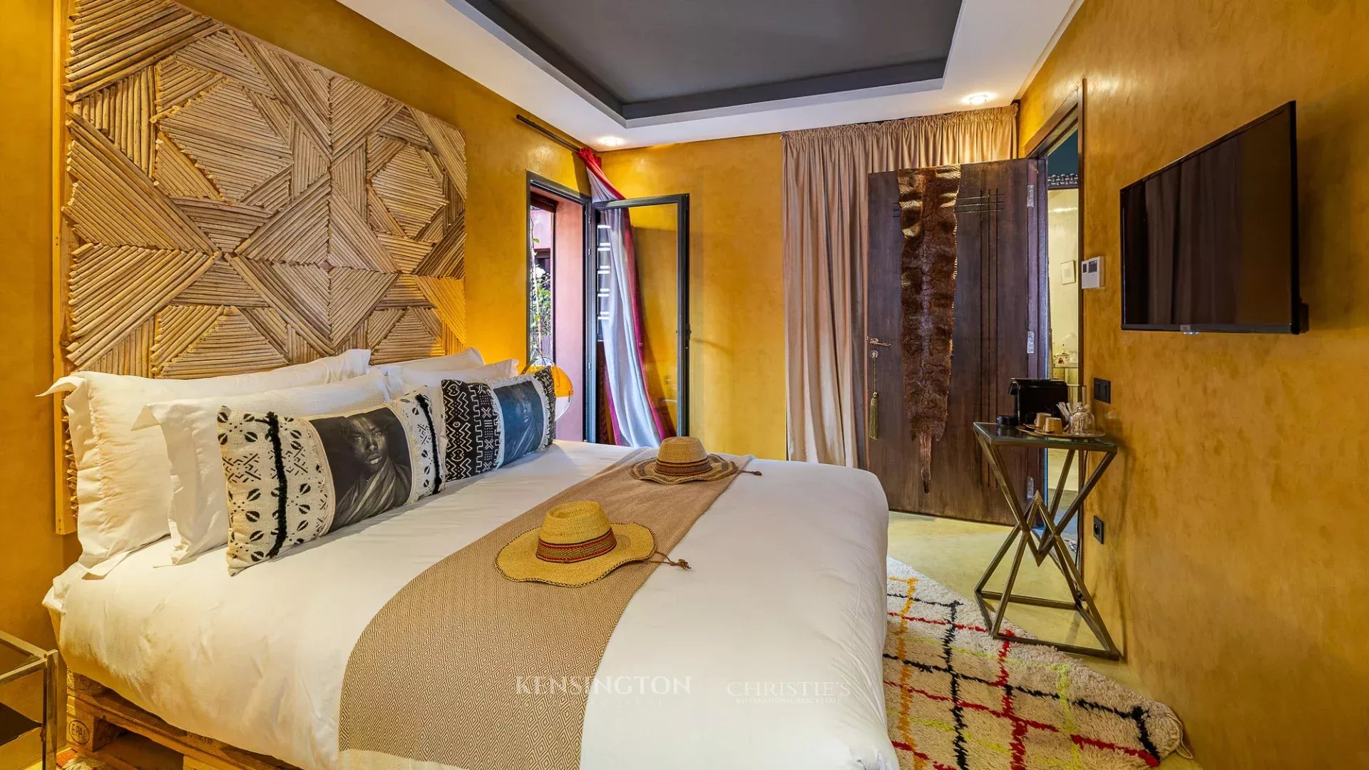 6 Bedroom Villa/Townhouse's Image 11