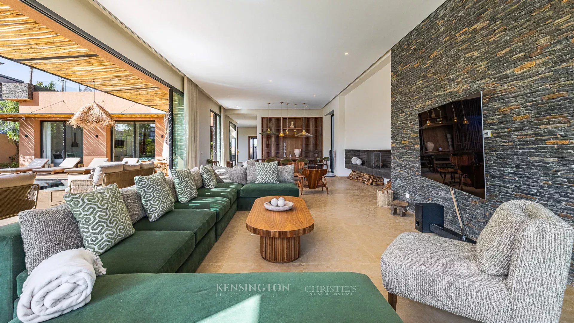 6 Bedroom Villa/Townhouse's Image 6