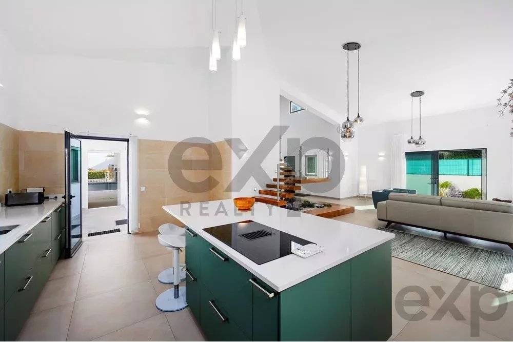 New T4 villa 5 min from Beach. 85948859 image 9