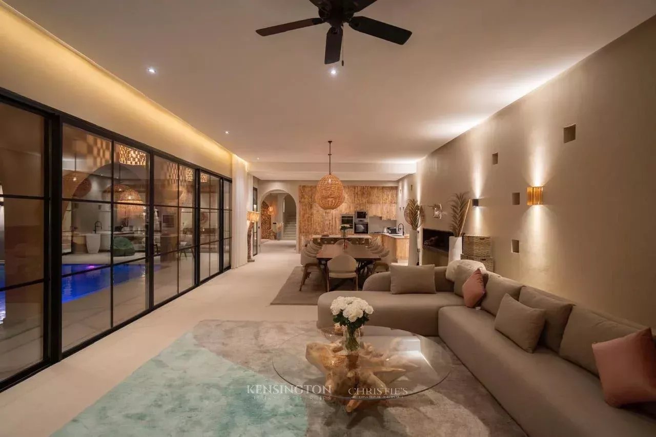 7 Bedroom Villa/Townhouse's Image 23