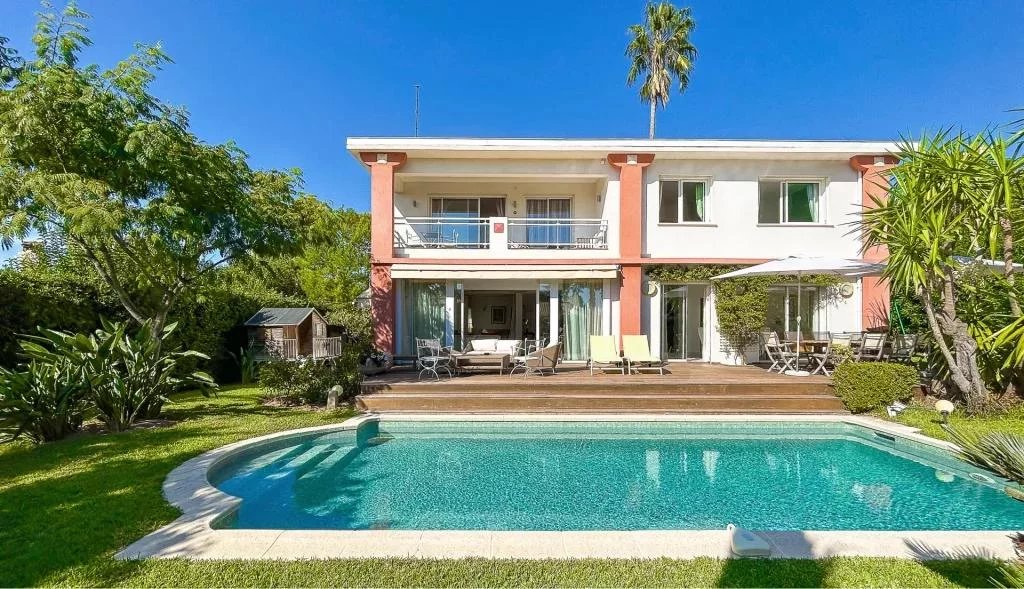 06400 CANNES VILLA