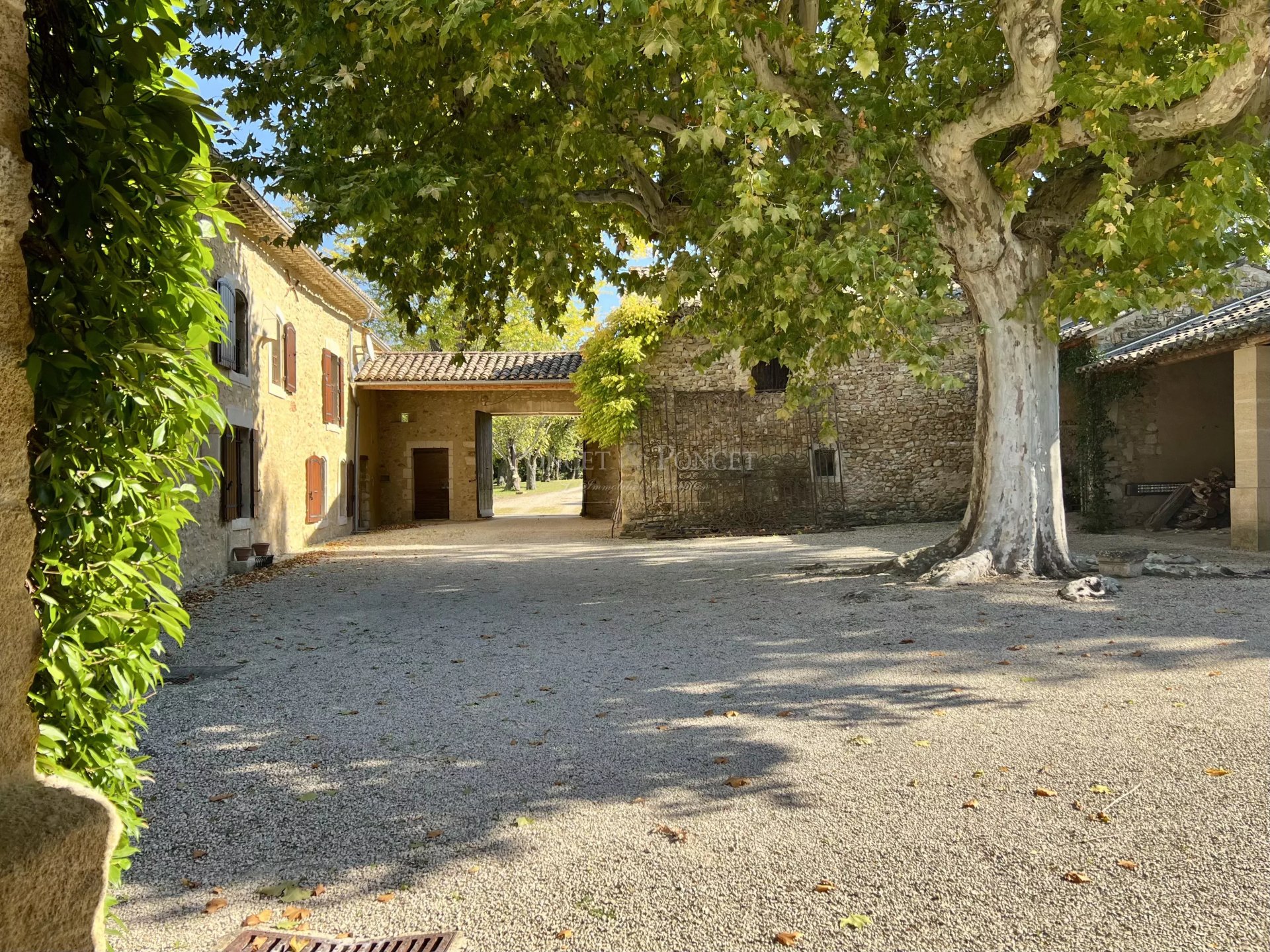5 Bedroom Villa/Townhouse's Image 23