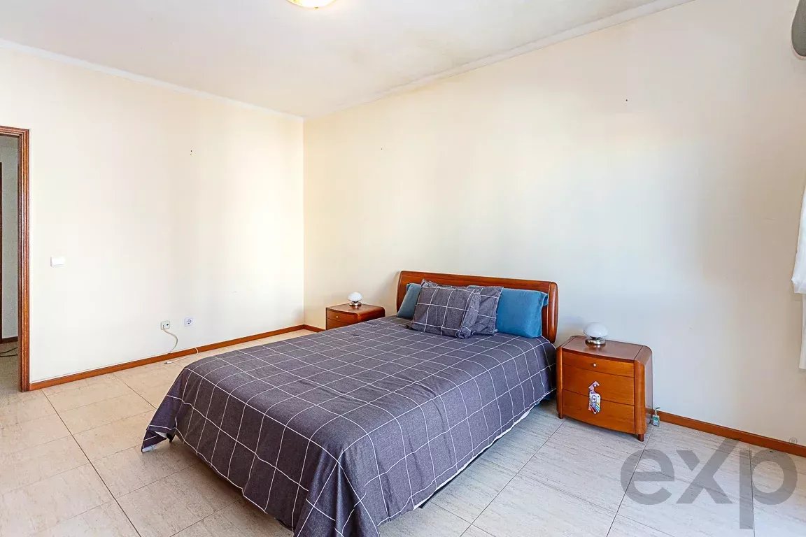 Three-bedroom house with potential for rental income – Gambelas, Montenegro 86834316 image 22