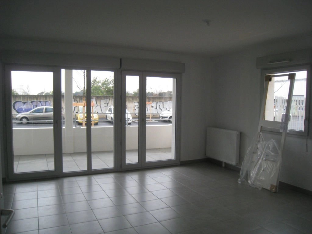 480837 Location Villeurbanne