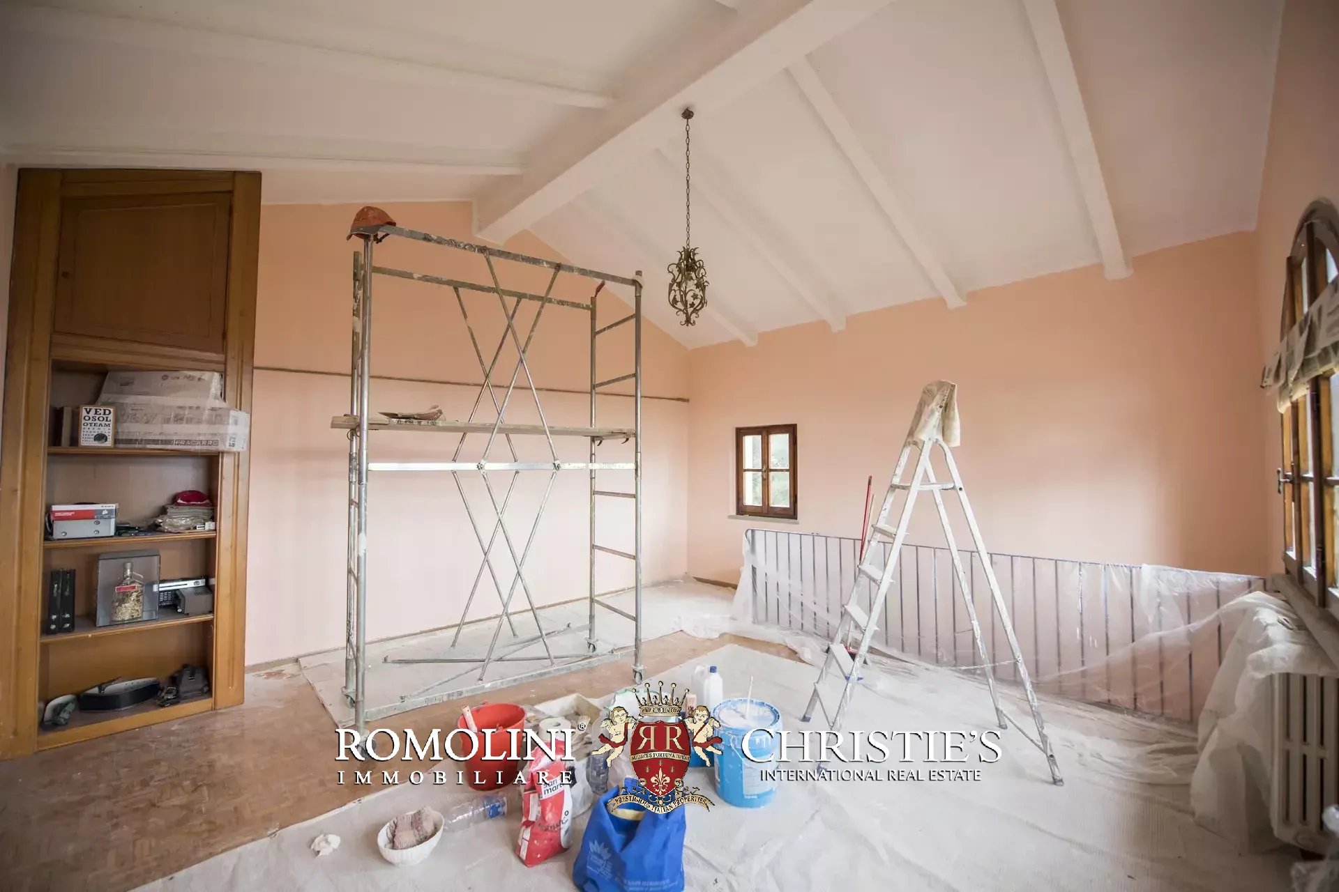 6 Bedroom Villa/Townhouse's Image 55