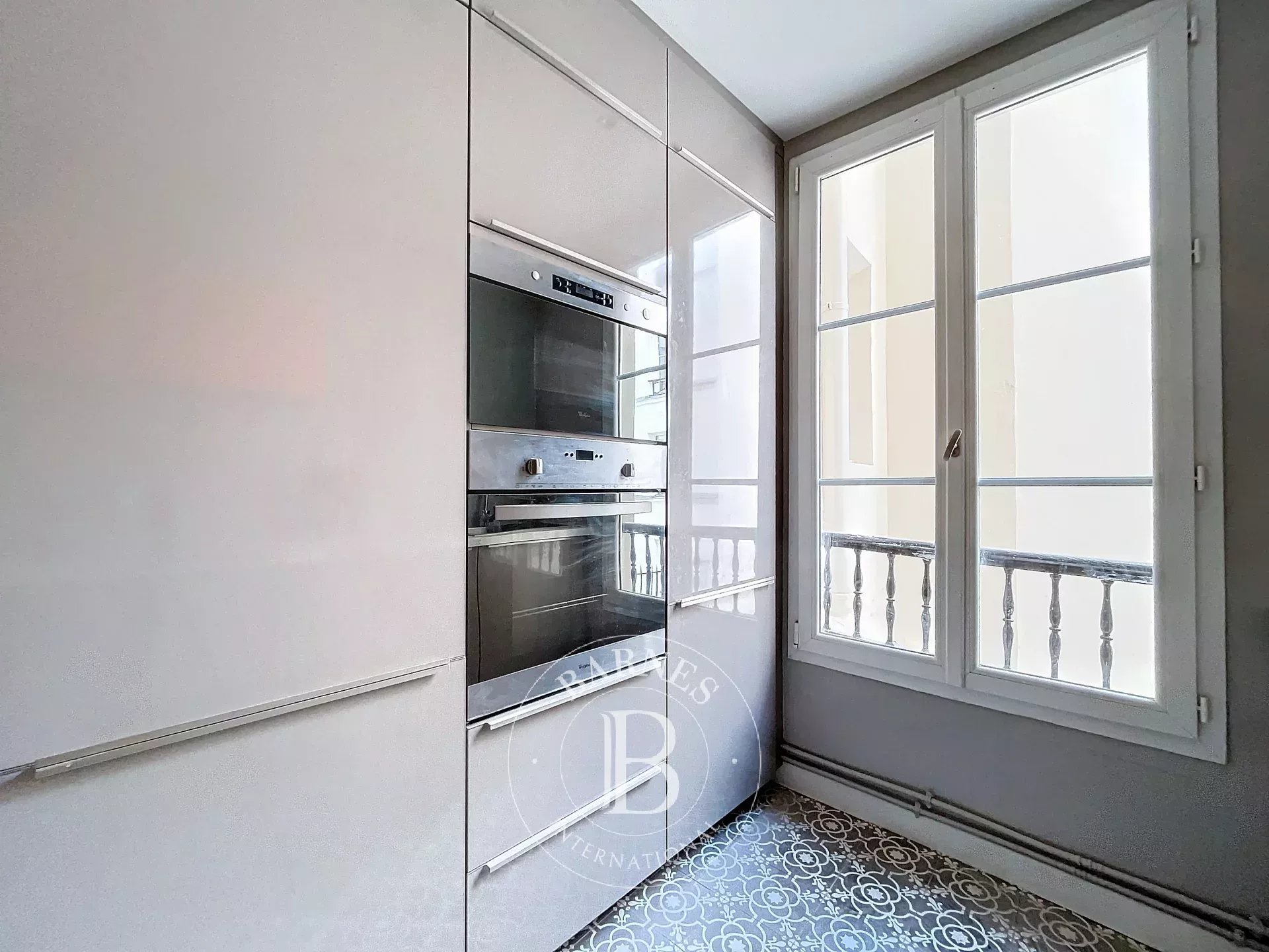 Daire Paris 9ème - picture 7