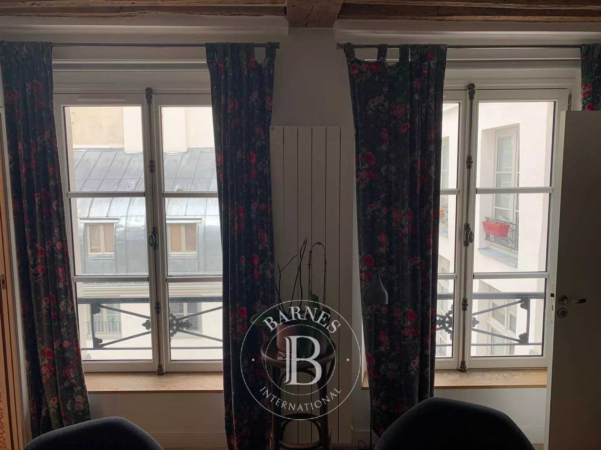 Daire Paris 4ème - picture 6