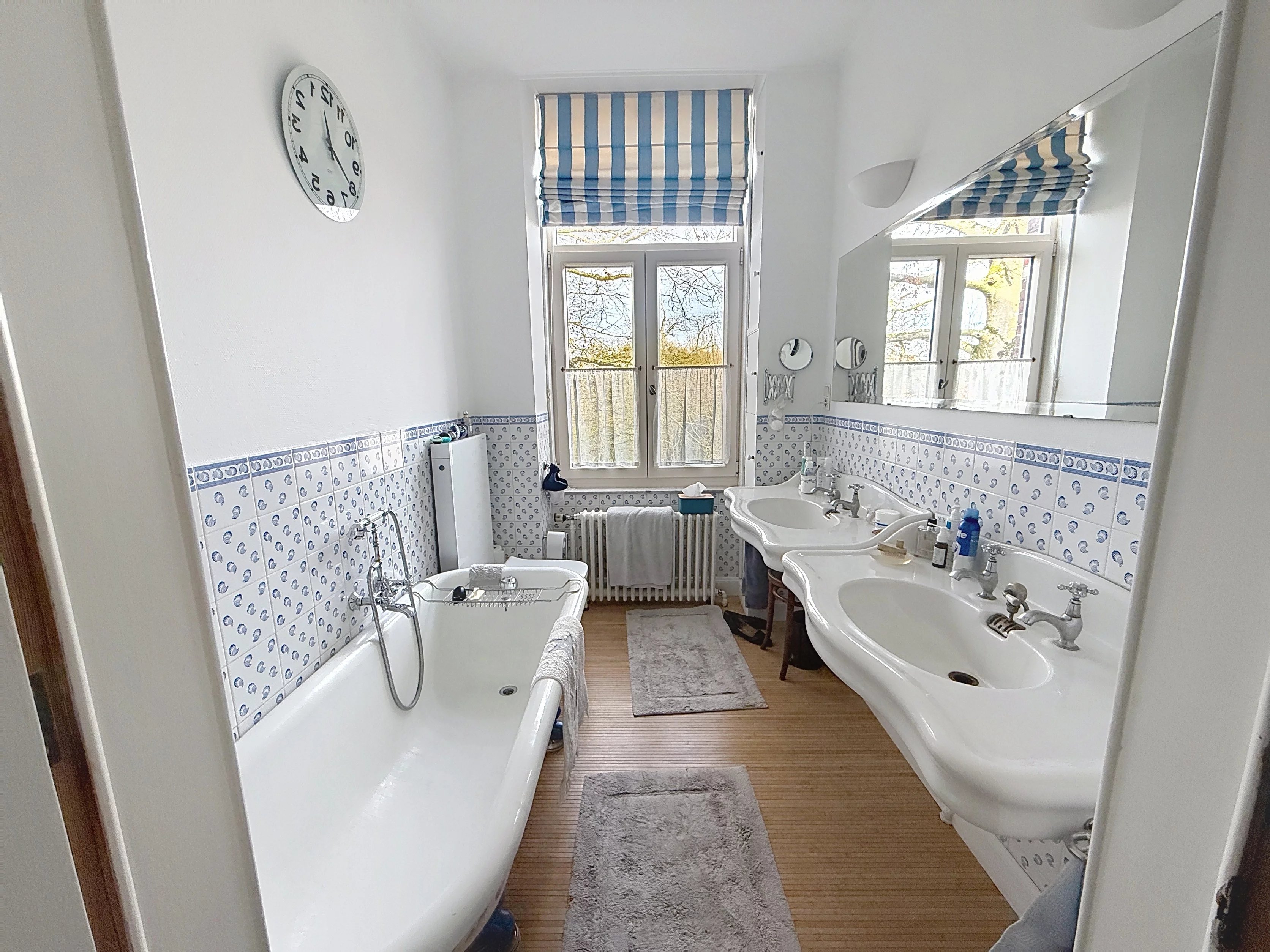 Manor in Jurbise I Elegance and historic charm