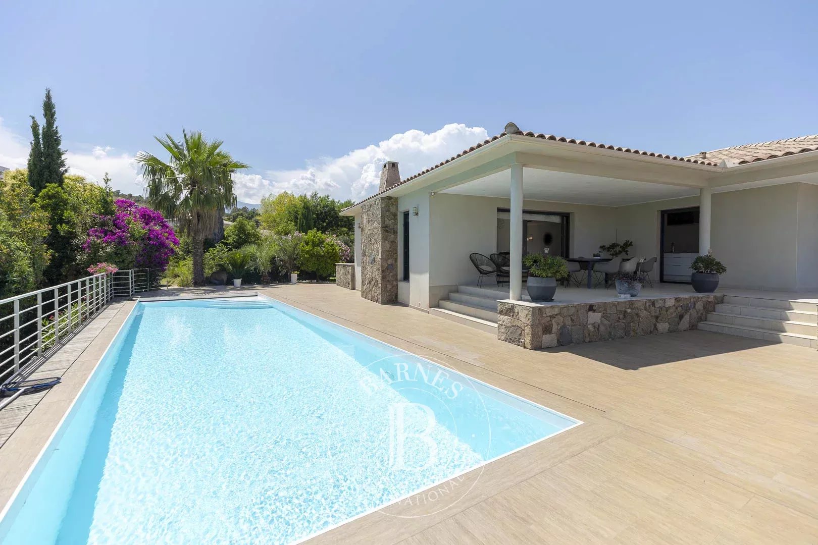 Villa Sari-Solenzara  -  ref 87143626 (picture 2)
